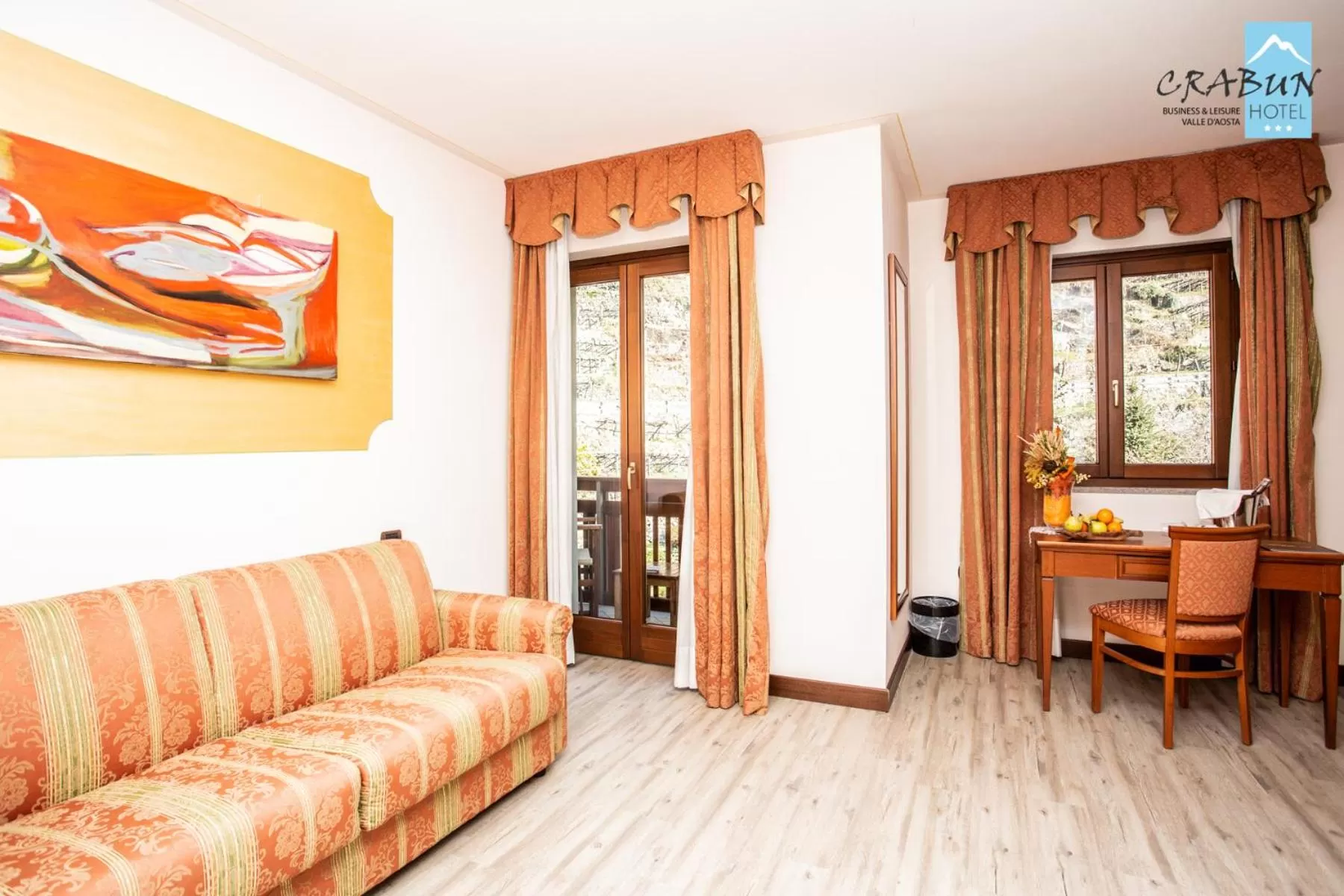 Bedroom in Crabun Hotel