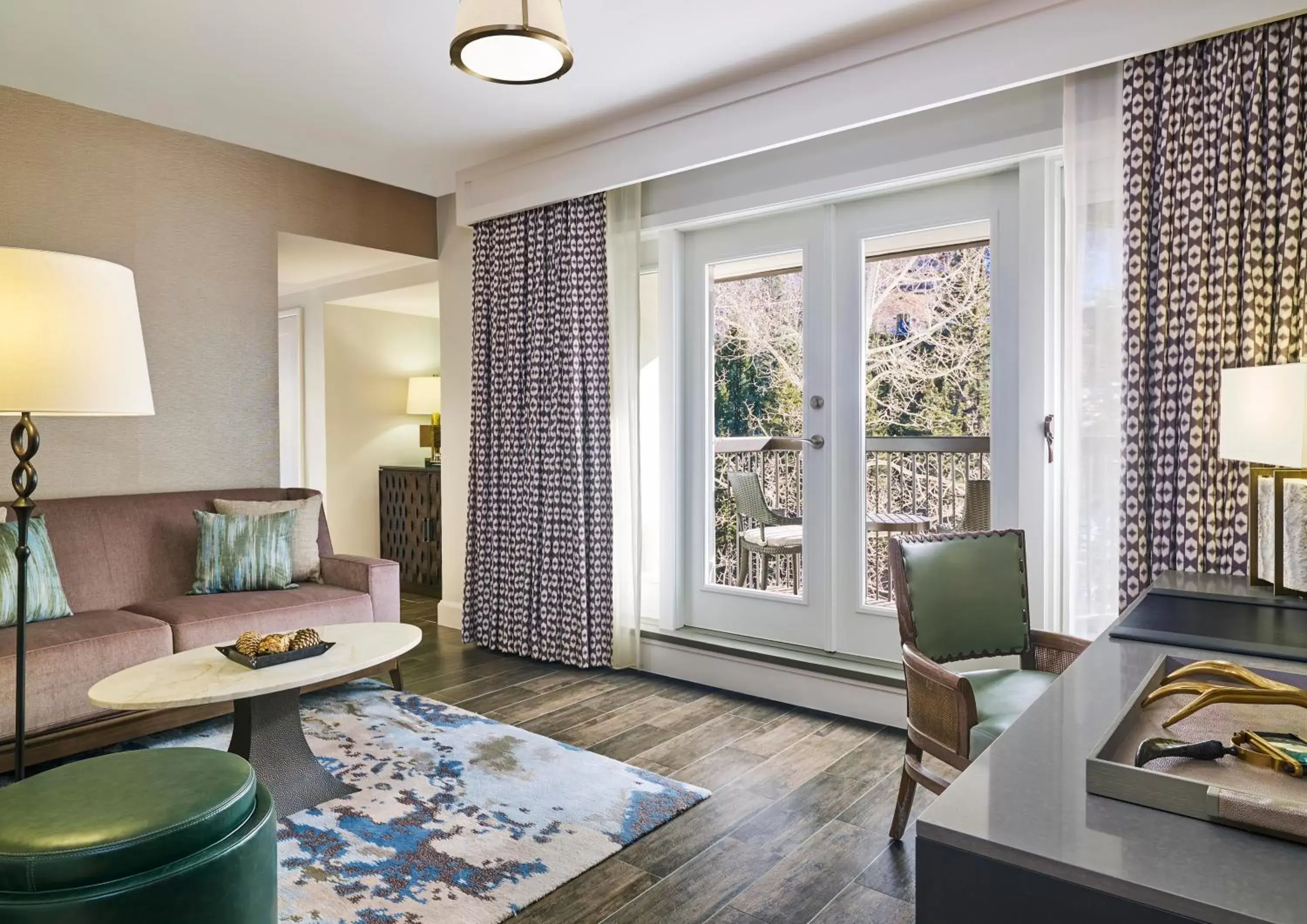 Executive King Suite with Mountain View in Grand Hyatt Vail Executive King Suite with Mountain View in Grand Hyatt Vail