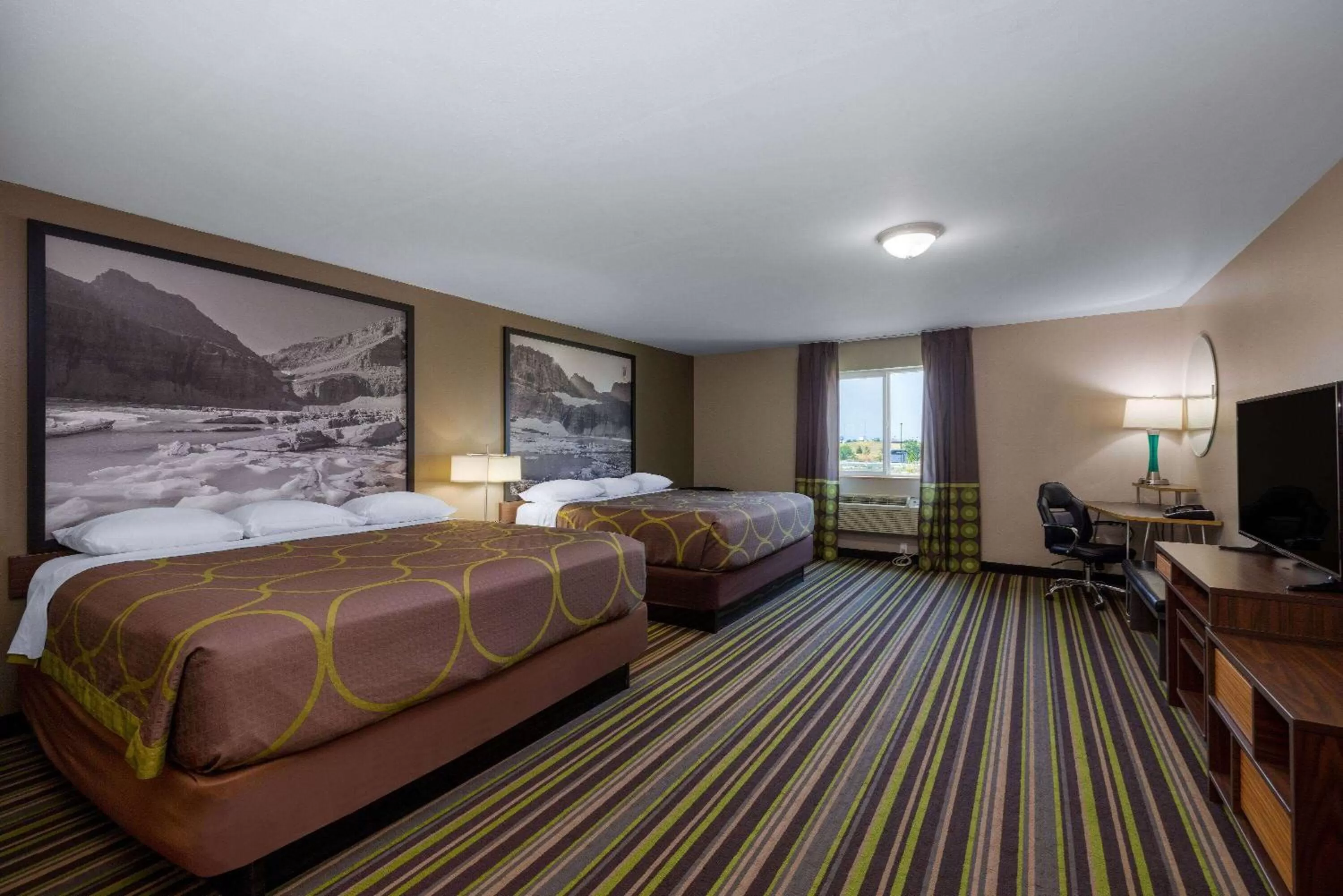 Bed in Super 8 by Wyndham Belgrade/Bozeman Airport