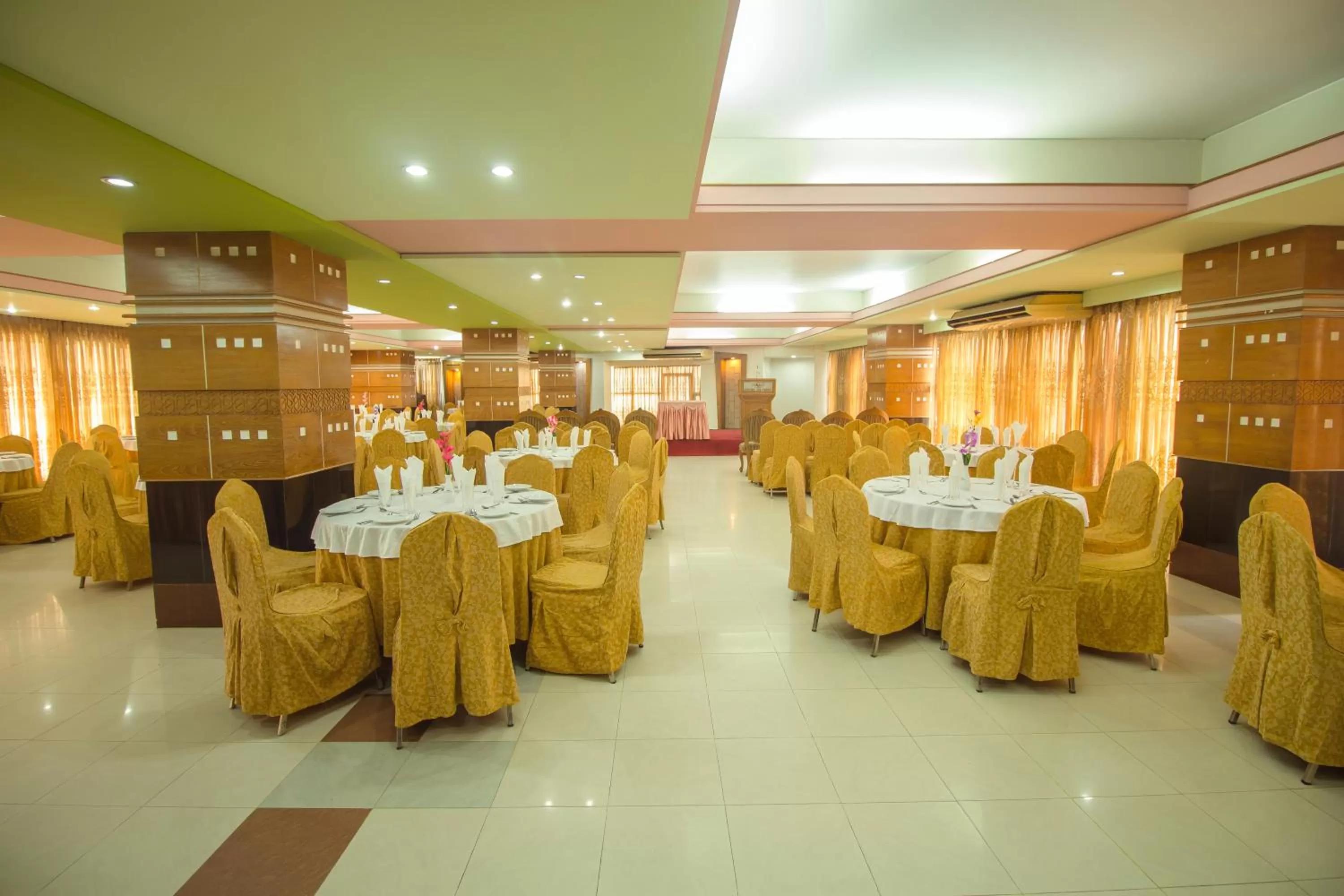 Banquet/Function facilities in Hotel Victory - Best in City Center