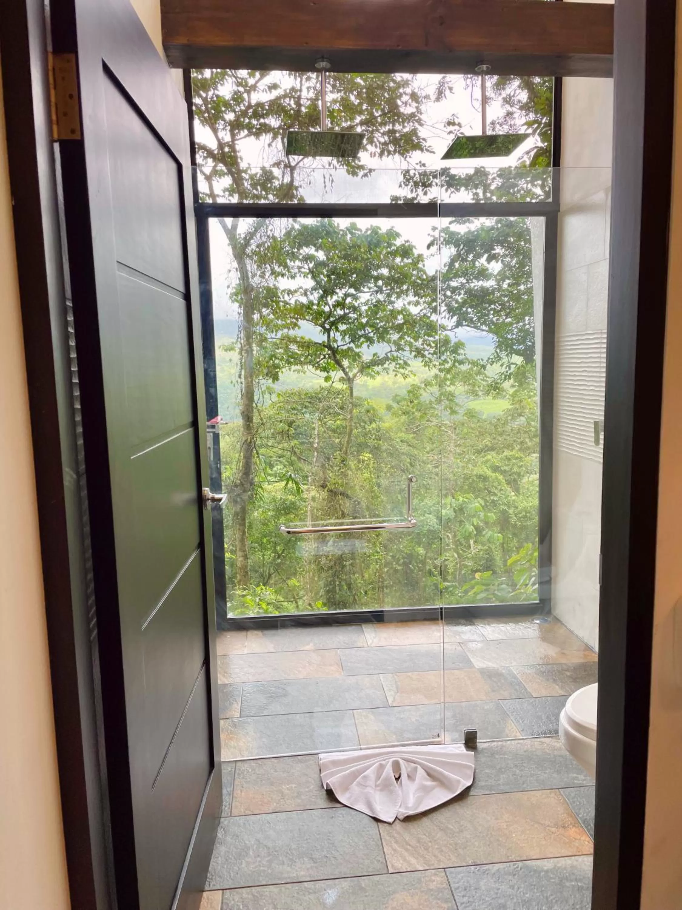 Bathroom in Sangregado Lodge