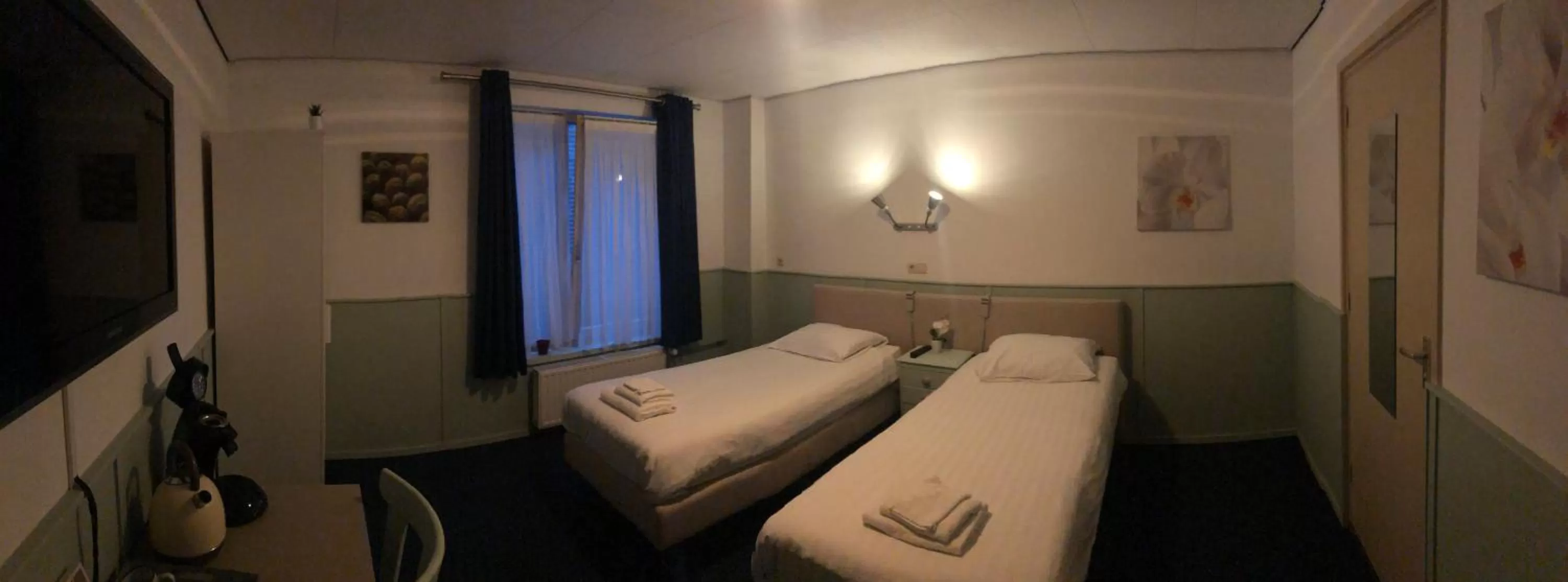 Bedroom, Bed in Hotel Verhoeven