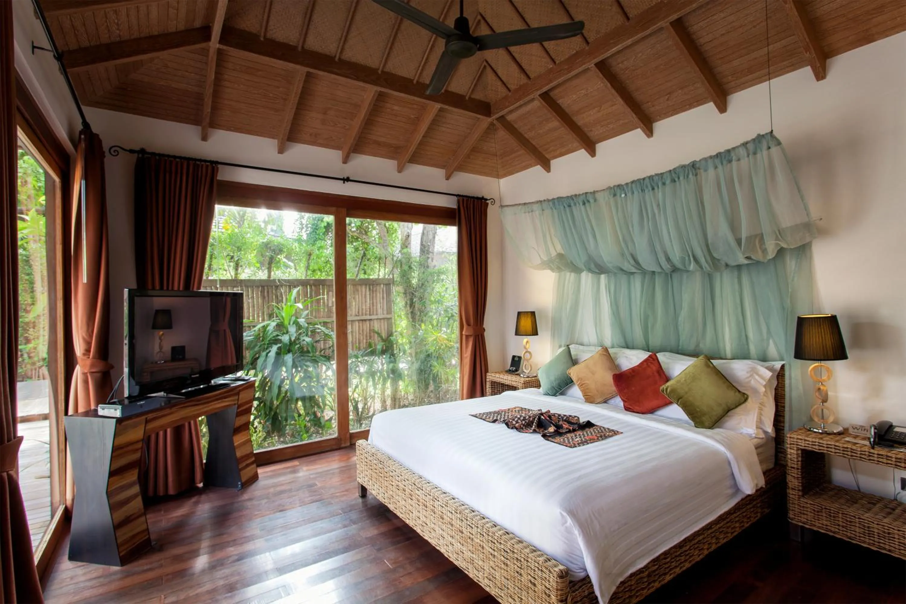 Photo of the whole room, Bed in Tango Luxe Beach Villa, Koh Samui