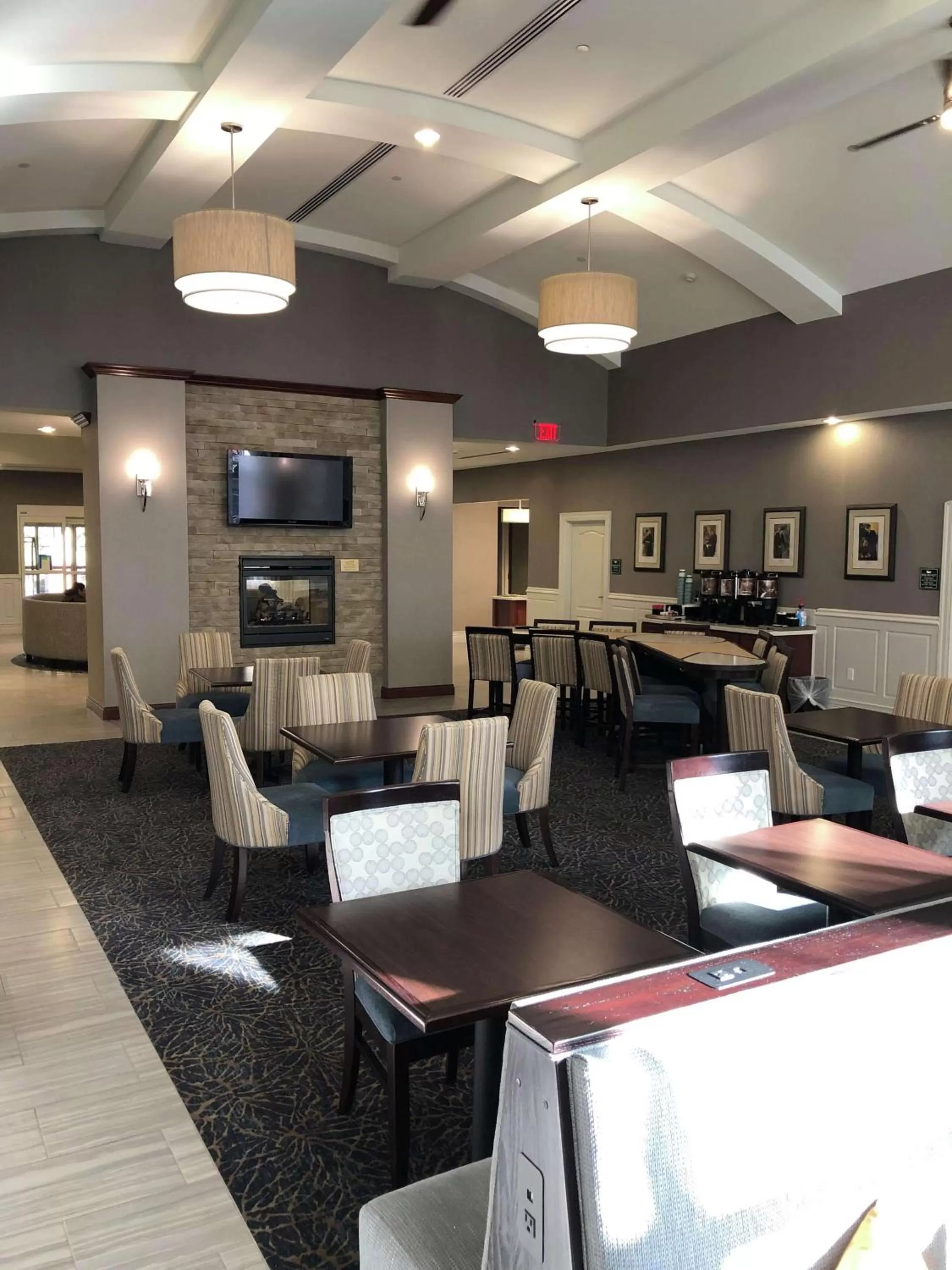 Restaurant/places to eat in Homewood Suites Hagerstown
