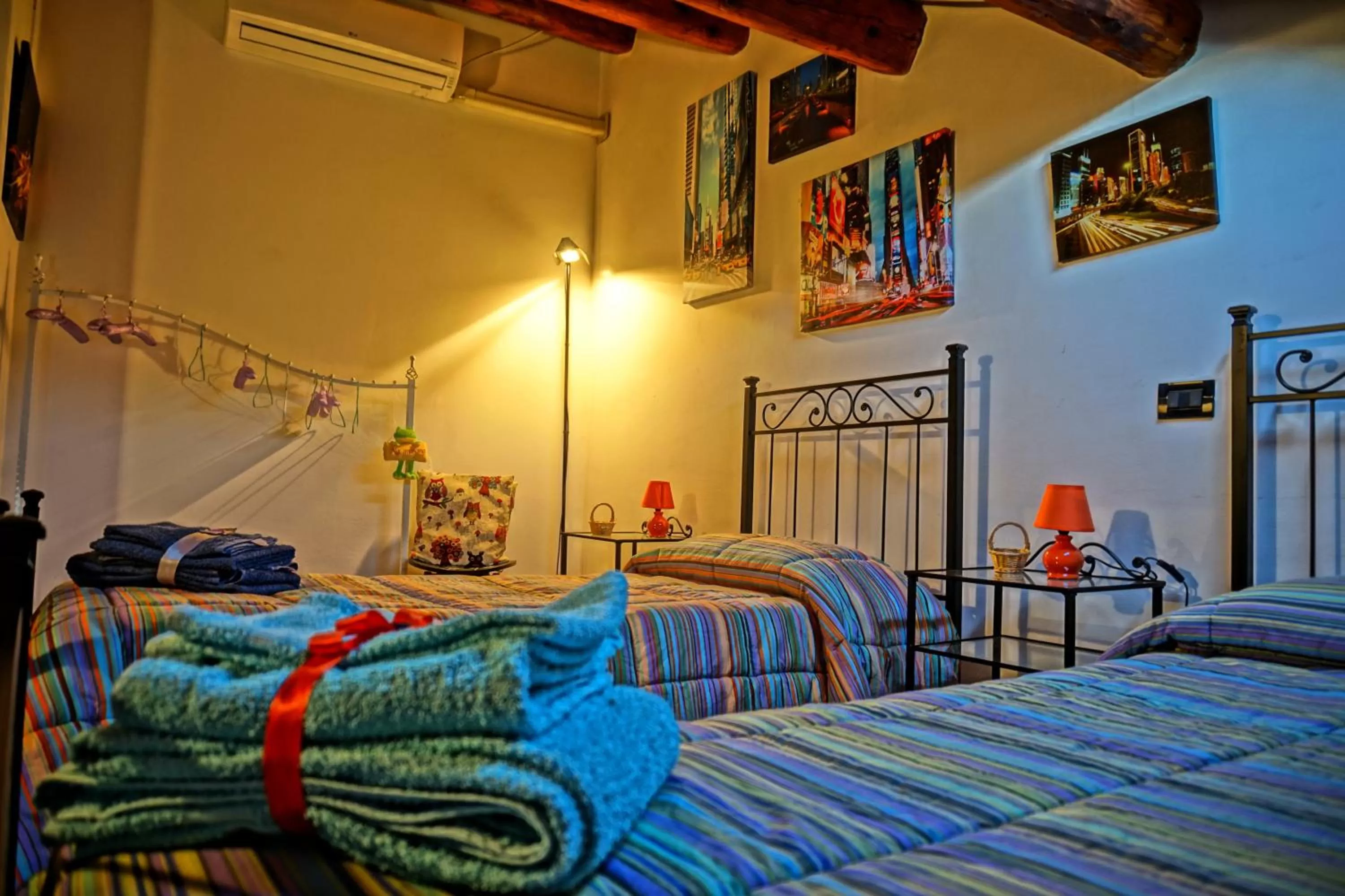 Photo of the whole room, Bed in Casa Stefy