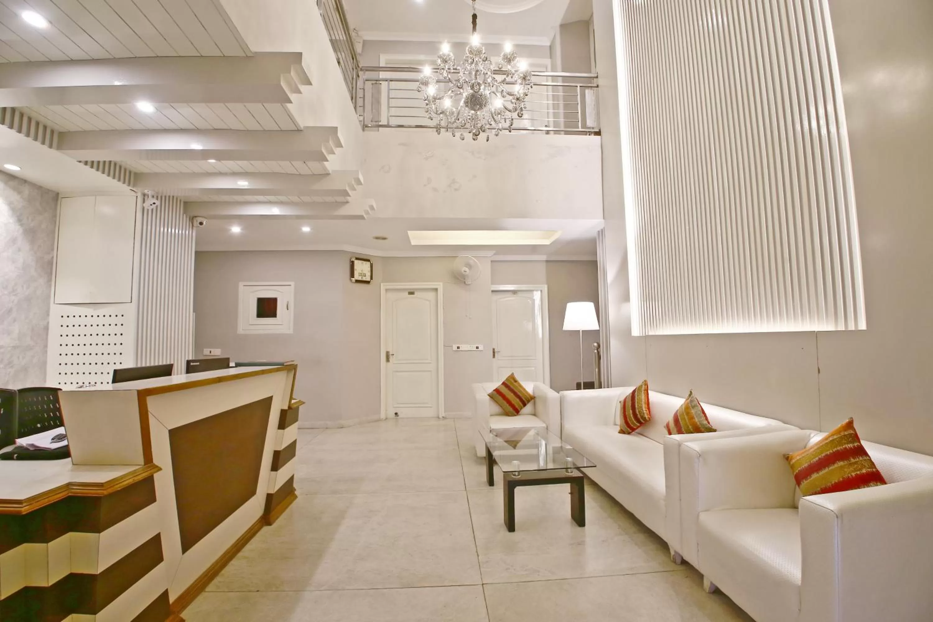 Seating area in Hotel Diamond Plaza