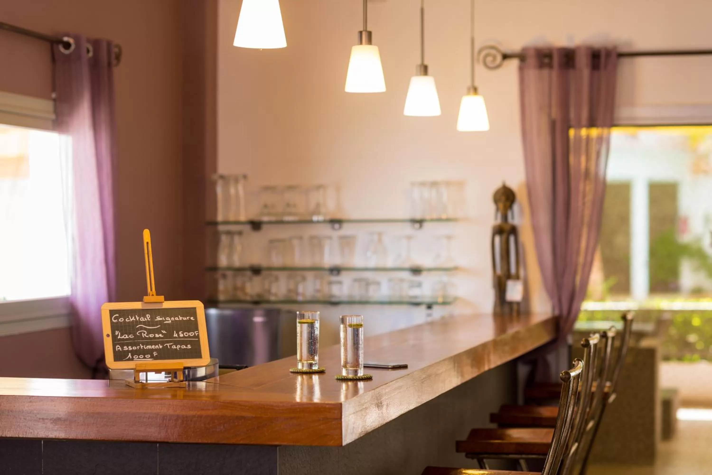 Lounge or bar in La Résidence