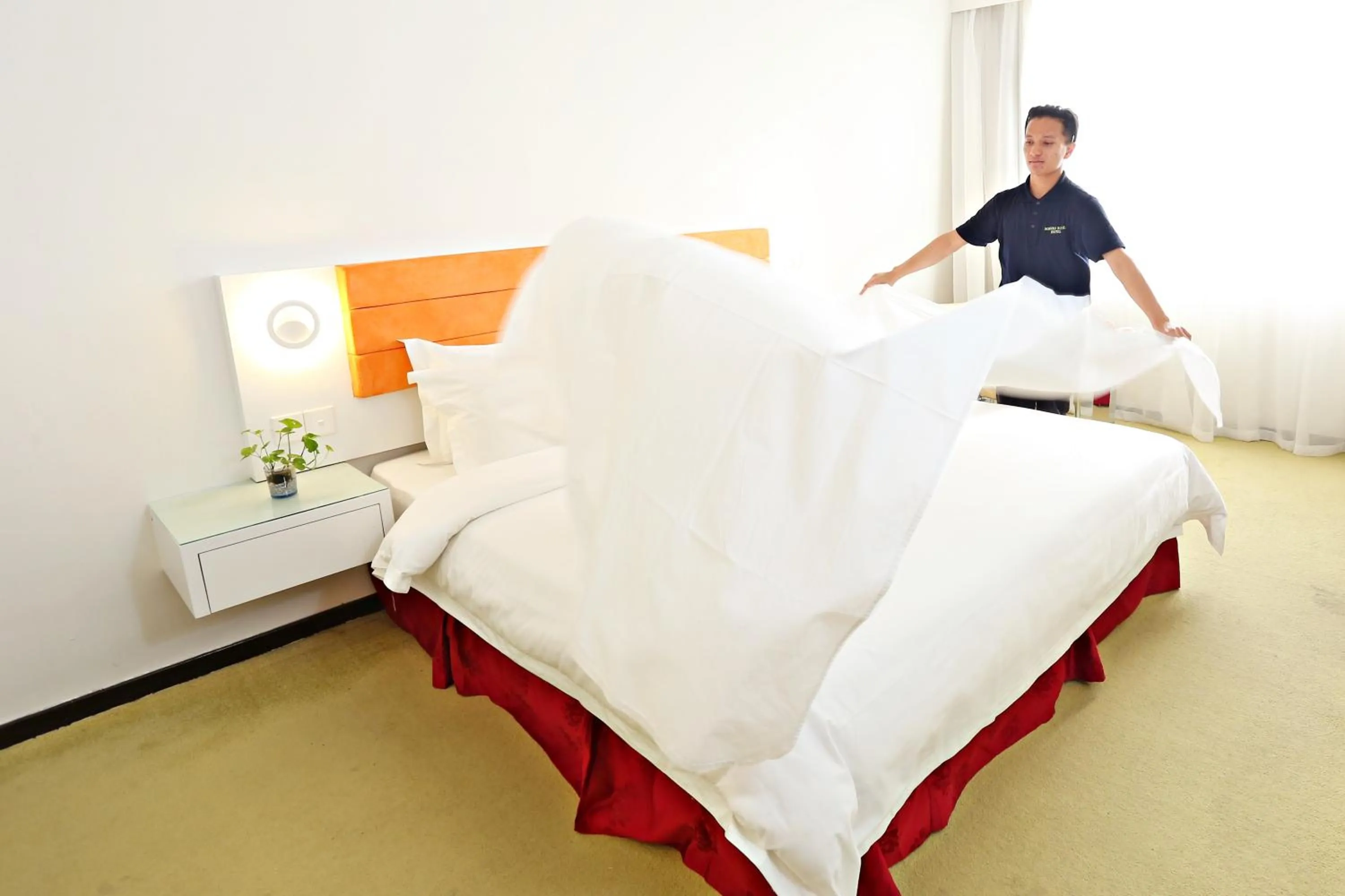 Bed in Borneo Royale Hotel