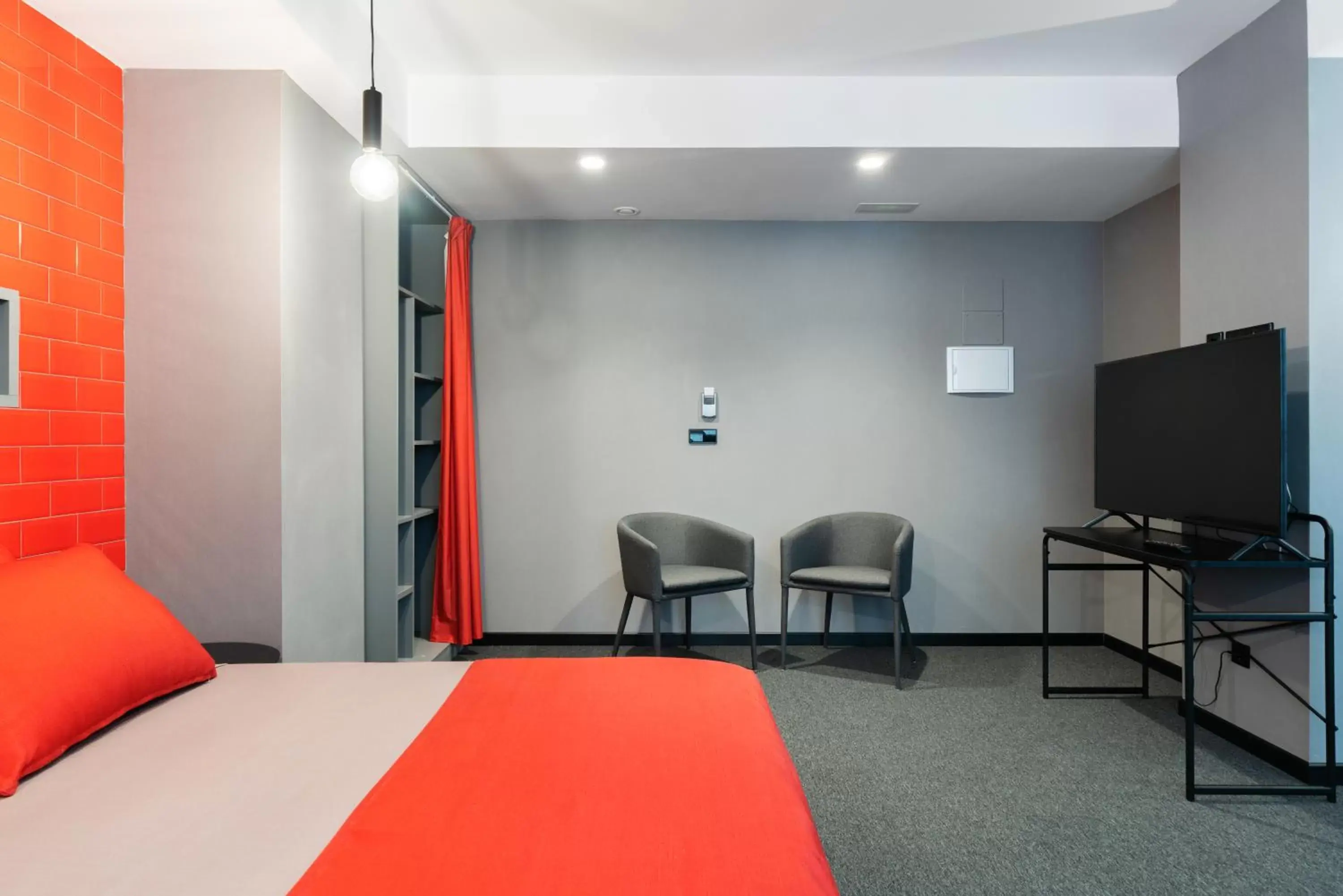 Double Room in Nest Style Valencia Double Room in Nest Style Valencia