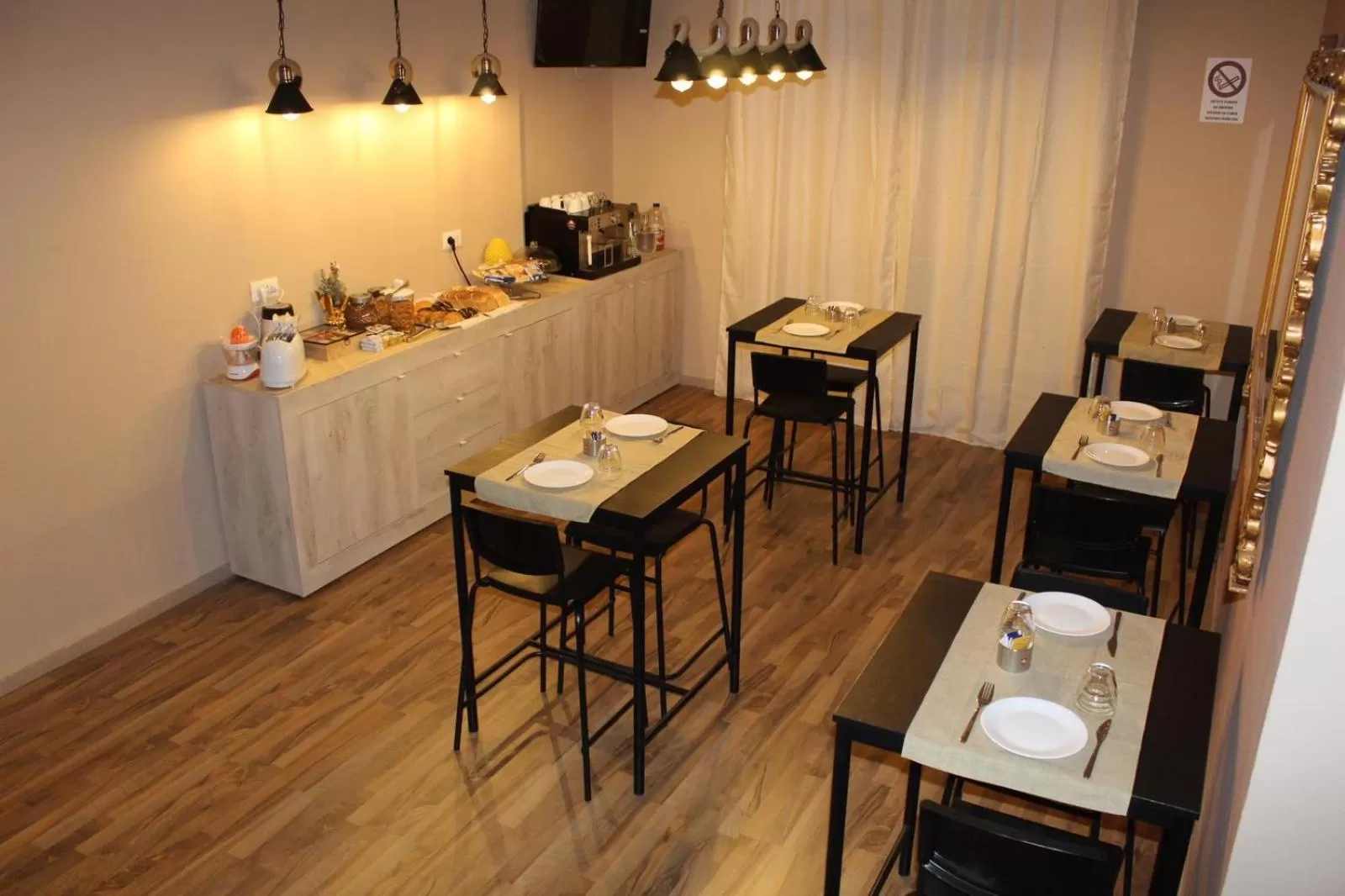 Food and drinks, Restaurant/Places to Eat in U Baruni B&B