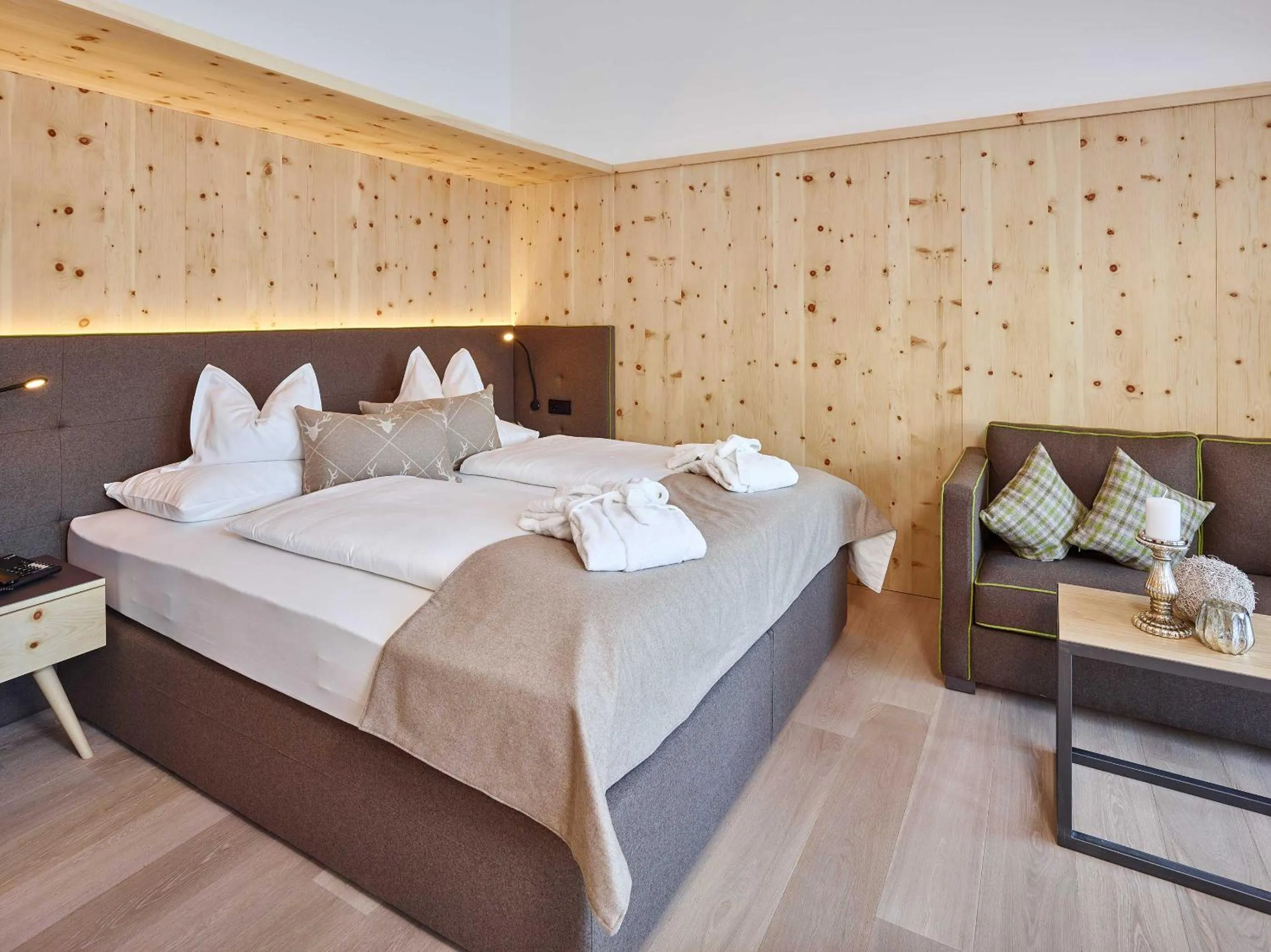Photo of the whole room, Bed in Alpeiner - Nature Resort Tirol