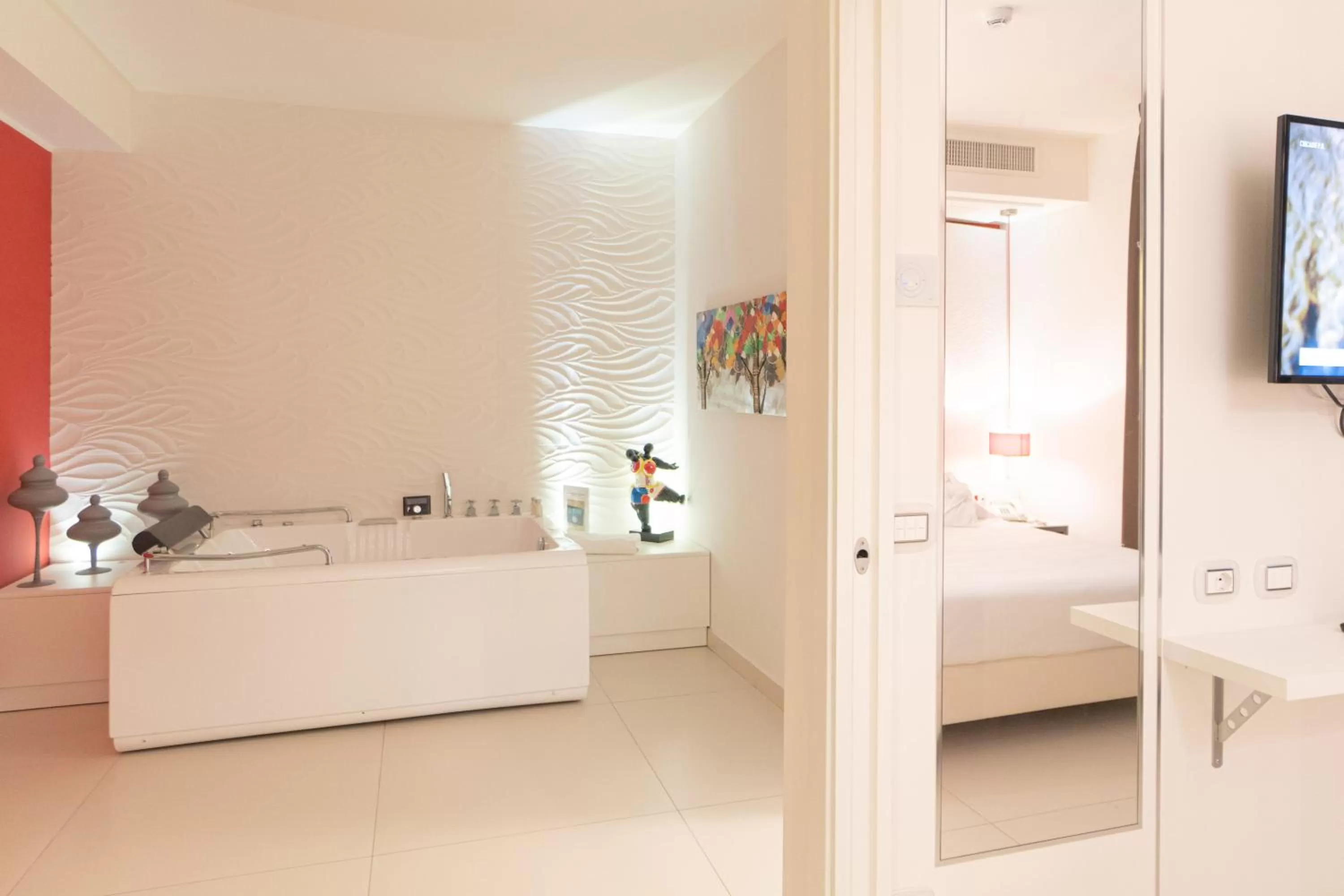 Bathroom, Bed in Best Western Plus Hotel Perla Del Porto