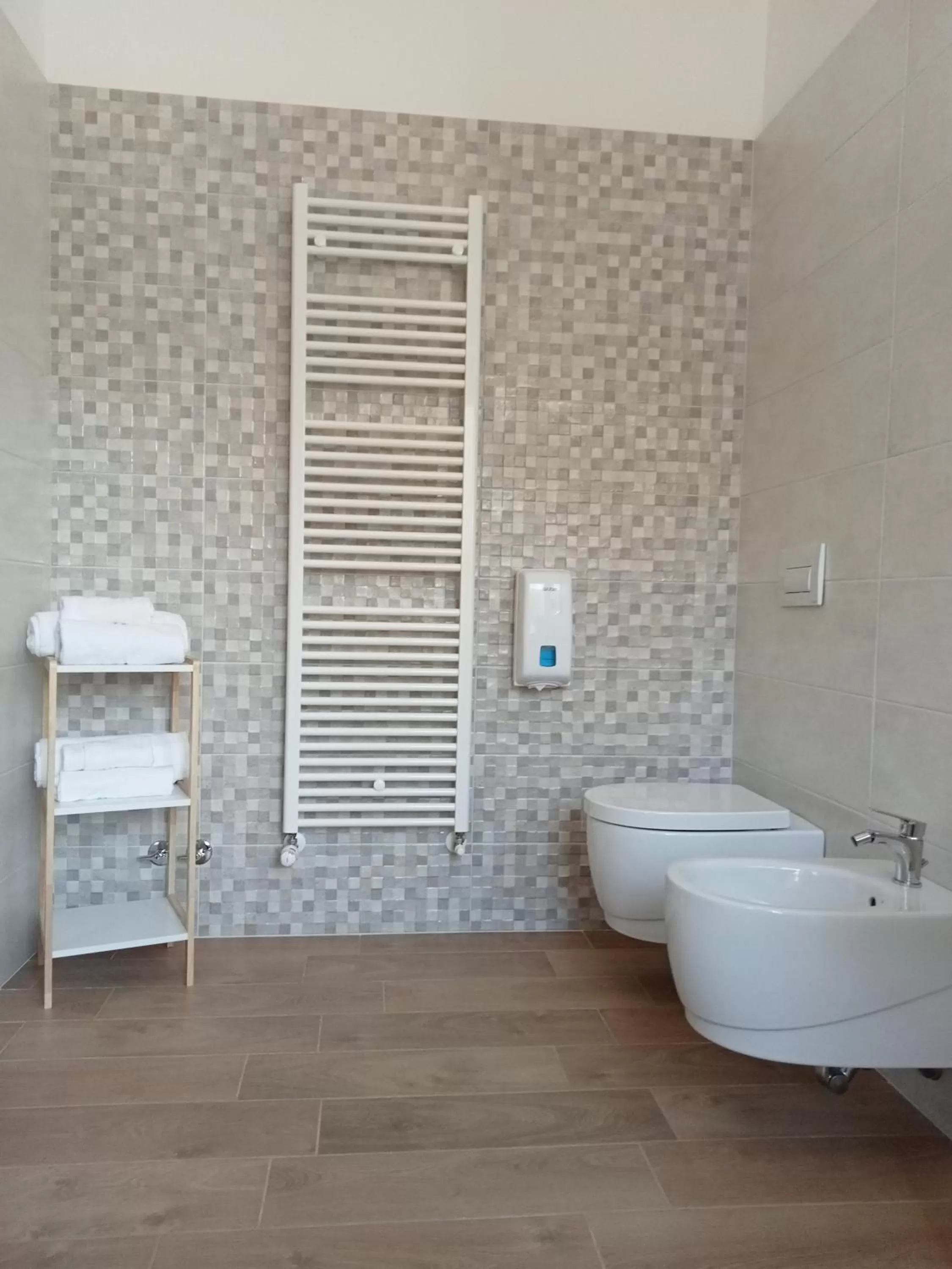 Toilet in Hotel Porta Rivera