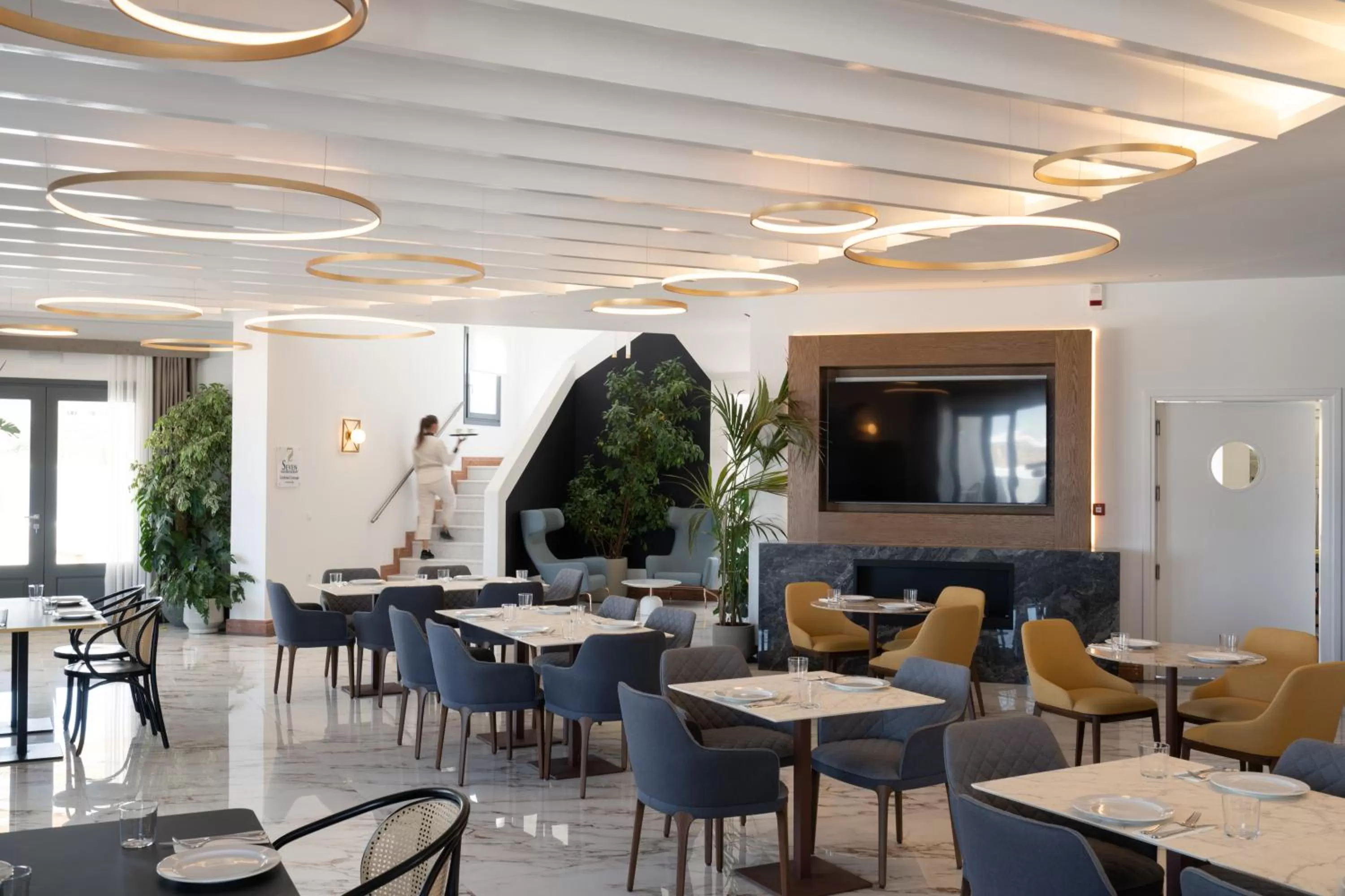 Restaurant/places to eat in De Sol Hotel & Spa