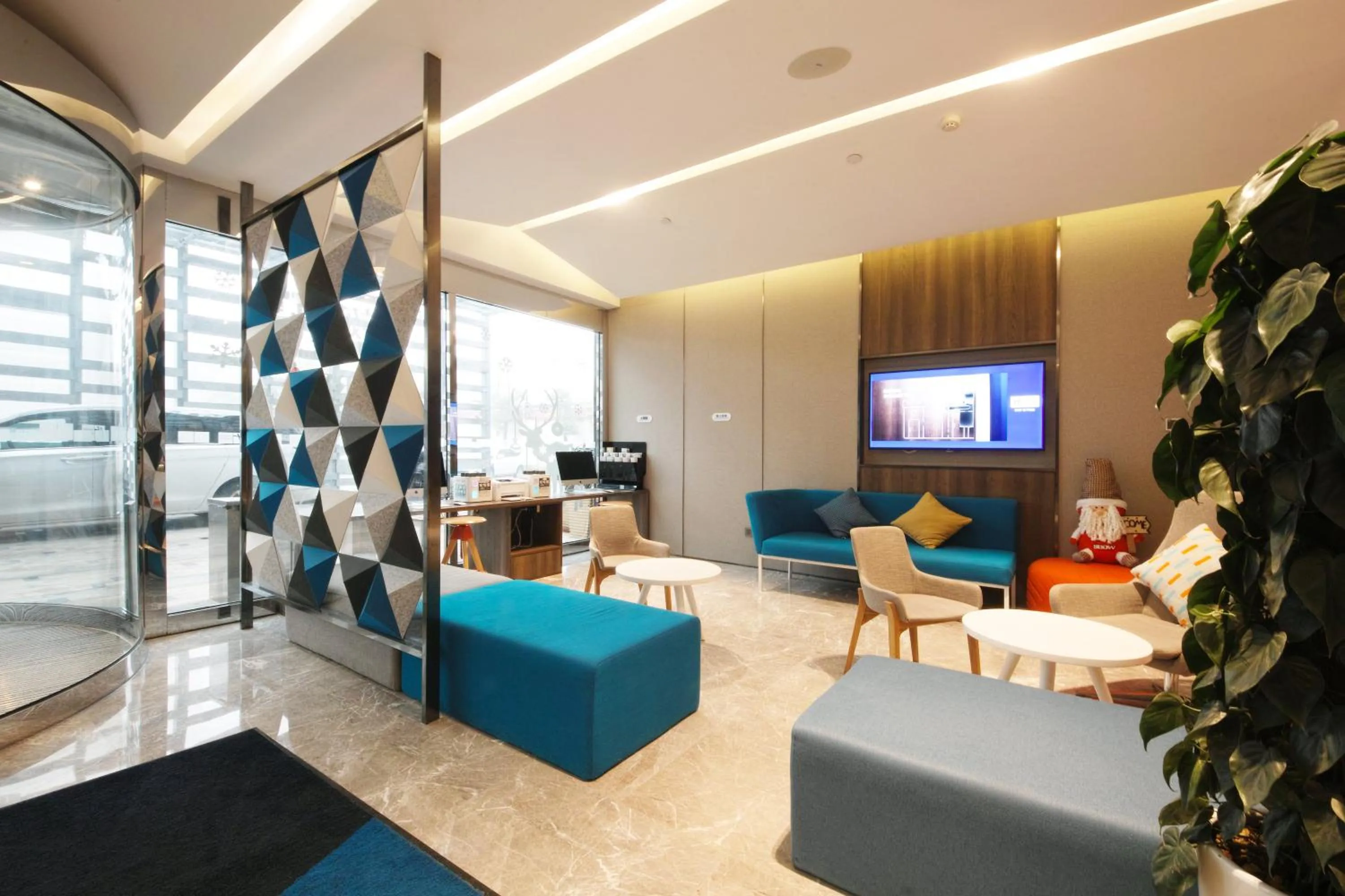 Property building in Holiday Inn Express Hefei Shushan by IHG