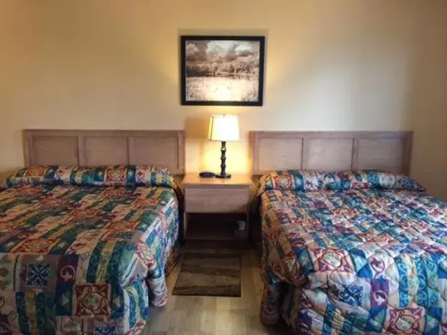 Standard Double Room in Carleton Motel and Coffee Shop Standard Double Room in Carleton Motel and Coffee Shop