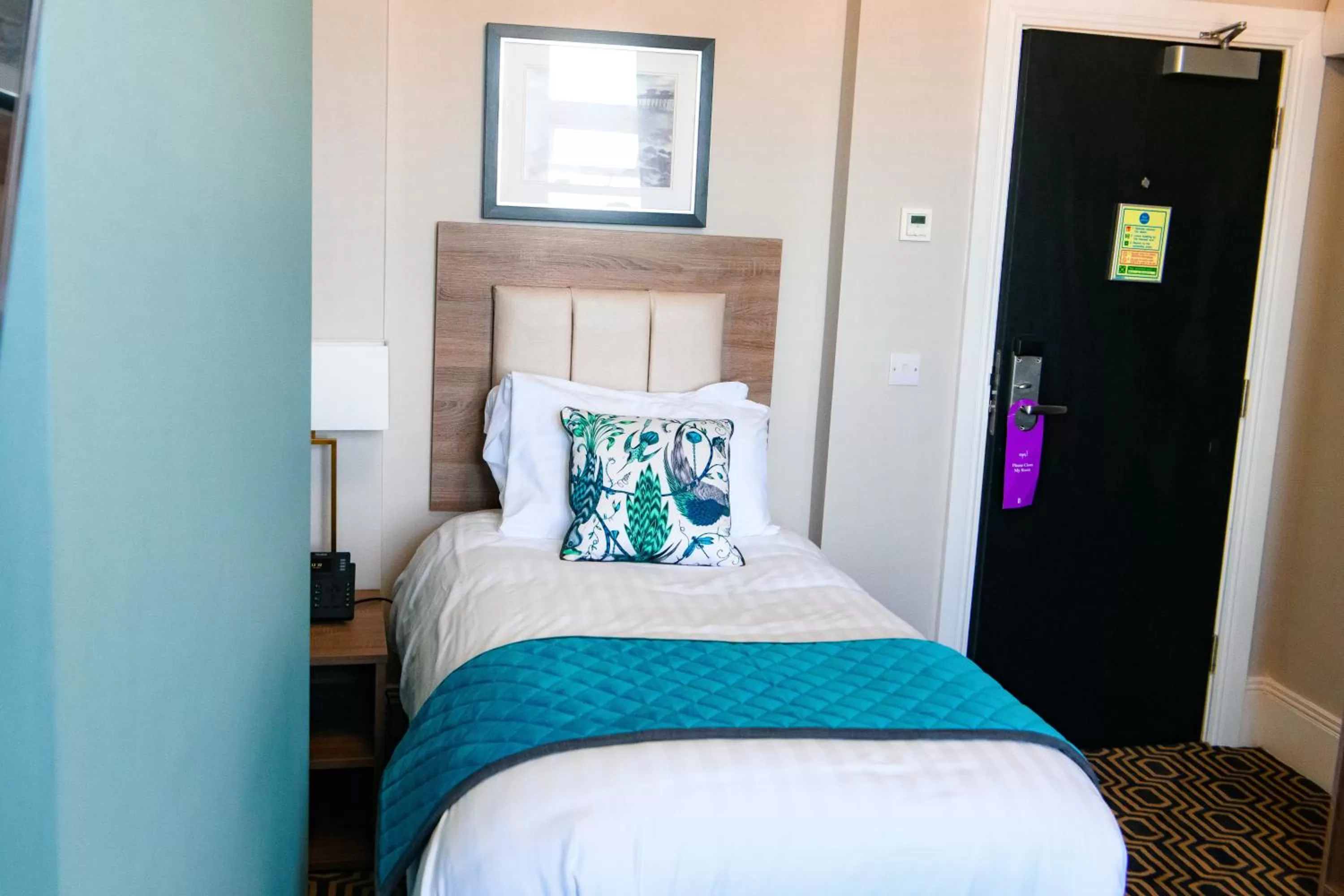 Bedroom, Bed in Llandudno Bay Hotel