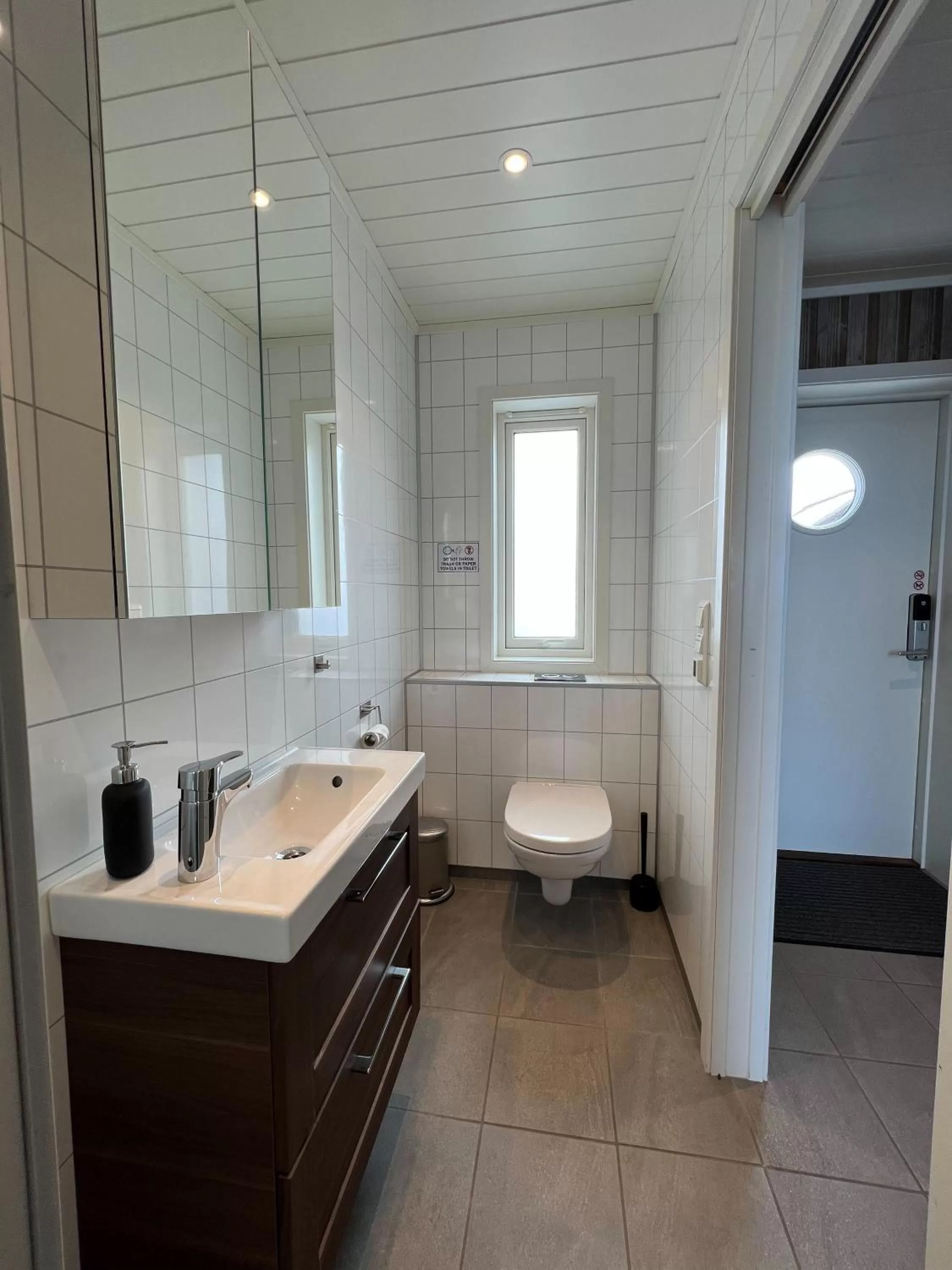 Bathroom in Norsk Havbrukssenter - Rorbuer