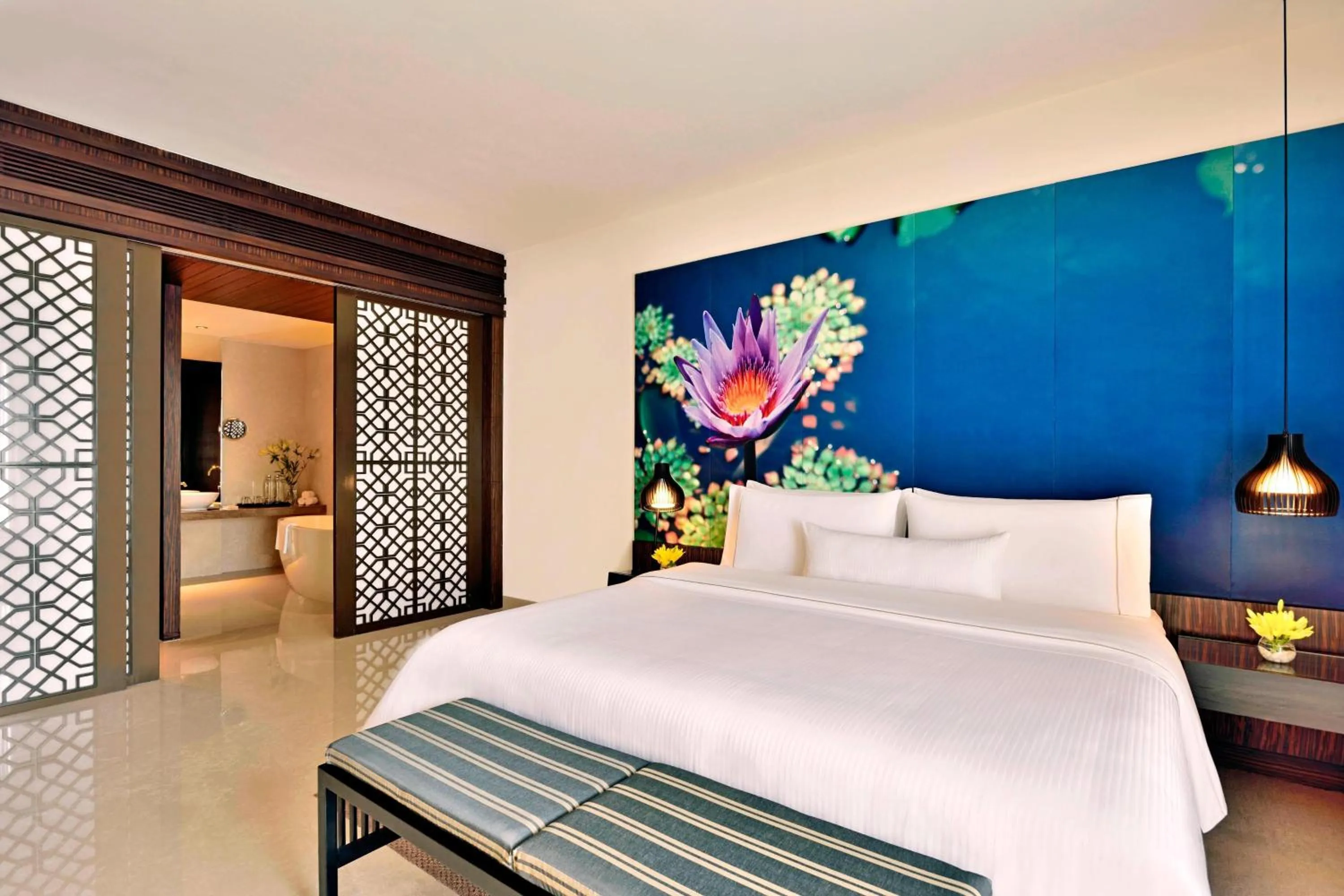 Photo of the whole room, Bed in The Westin Hyderabad Mindspace