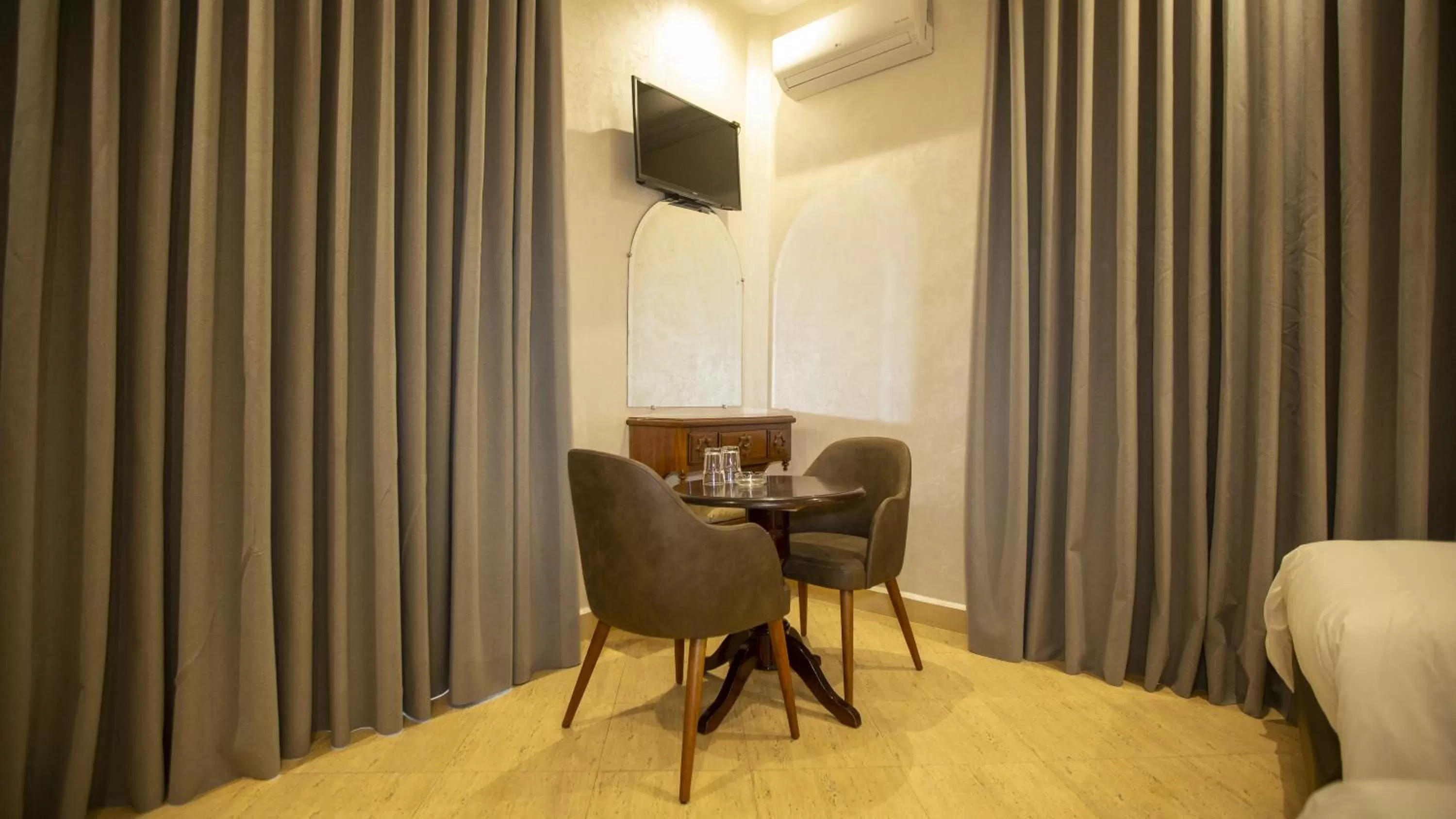 TV and multimedia in Hotel de paris