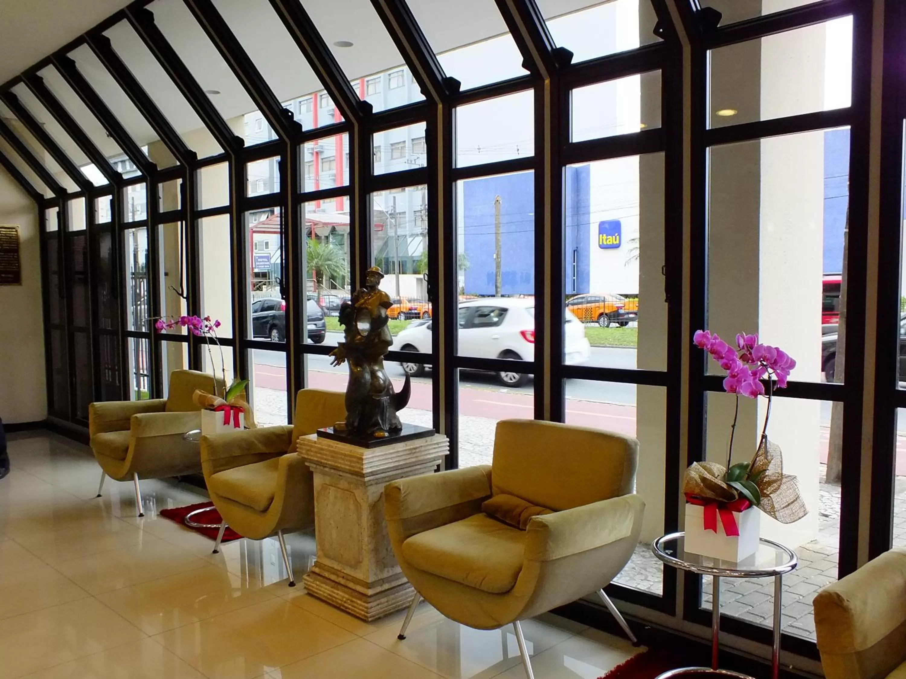 Lobby or reception in Hotel Nacional Inn Curitiba Torres