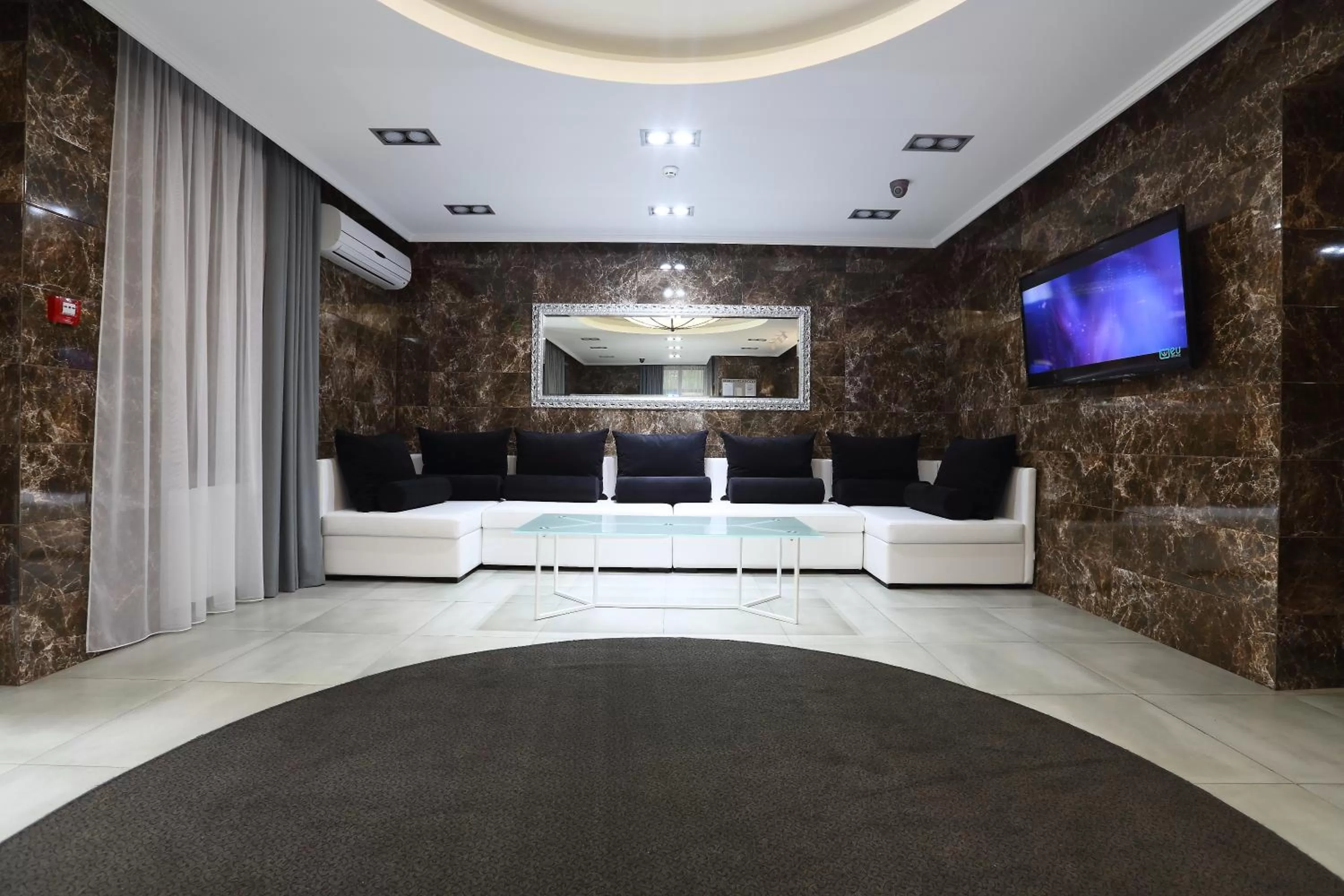 Lobby or reception in Oberig Hotel