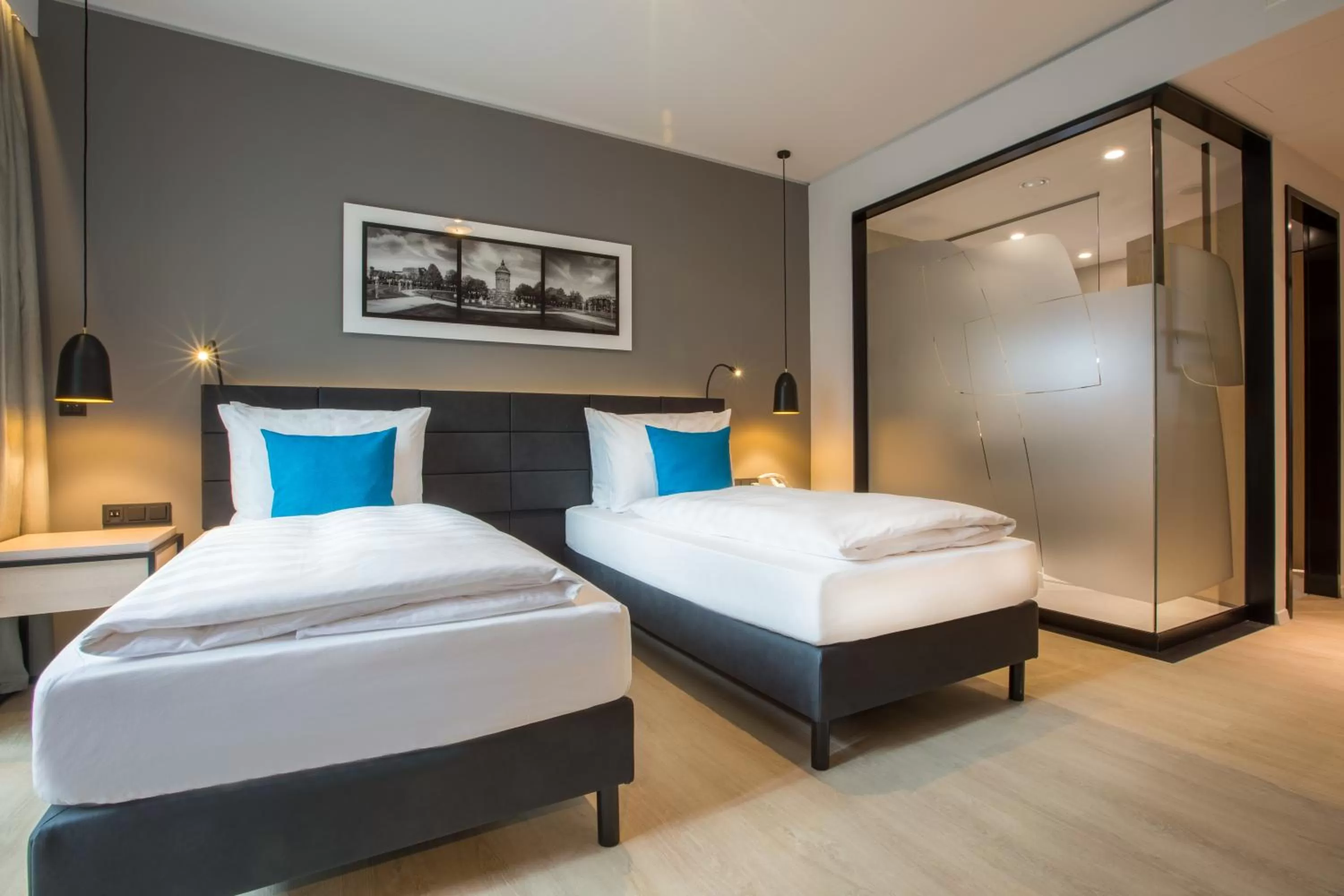 Bedroom, Bed in Radisson Blu Hotel, Mannheim