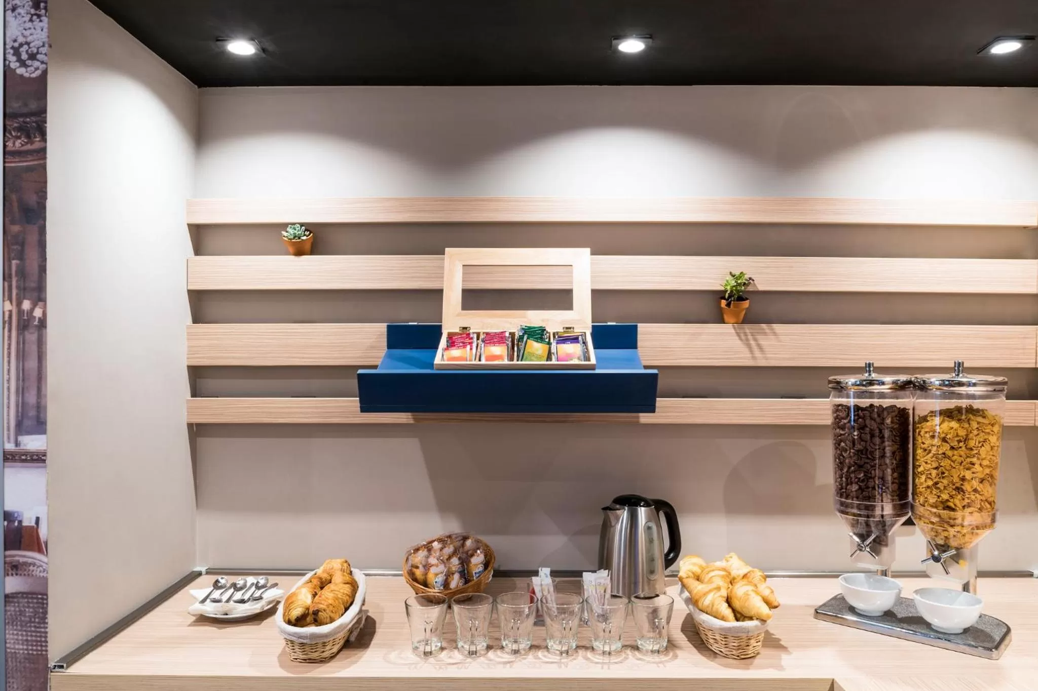 Restaurant/places to eat in ibis Styles Clamart Gare Grand Paris