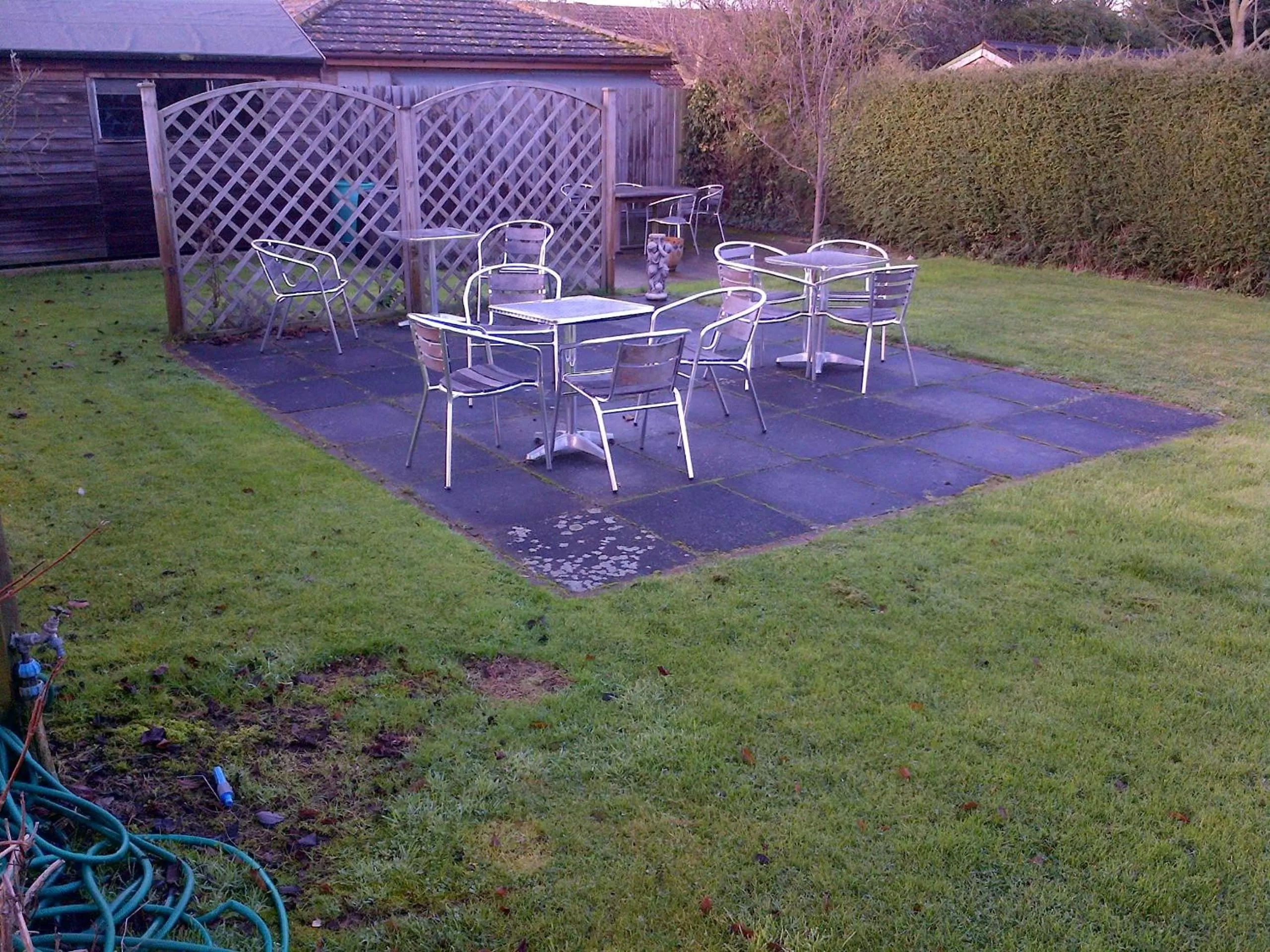 Garden in Grove House Hotel