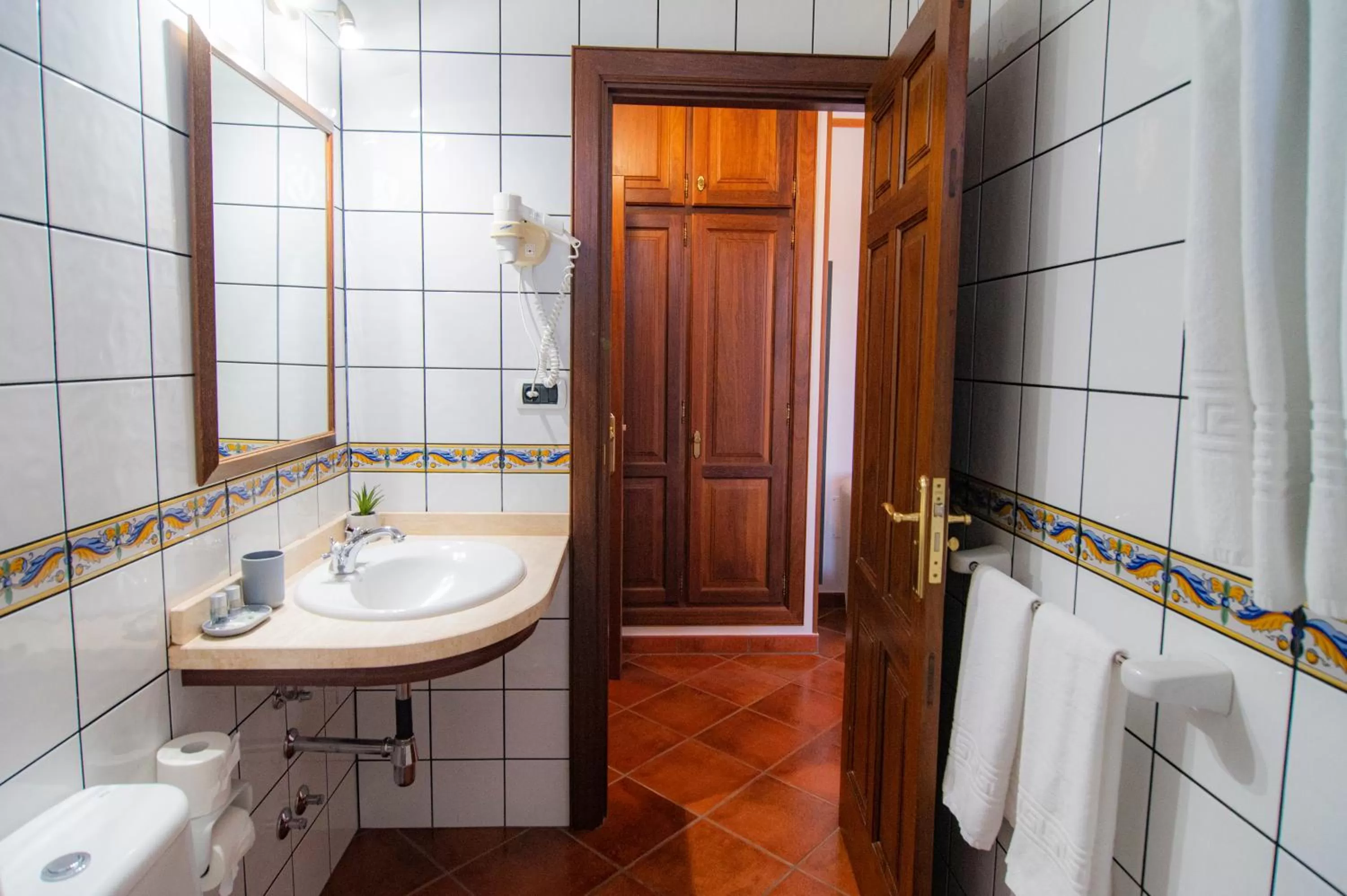 Bathroom in Hotel El Tejar & Spa