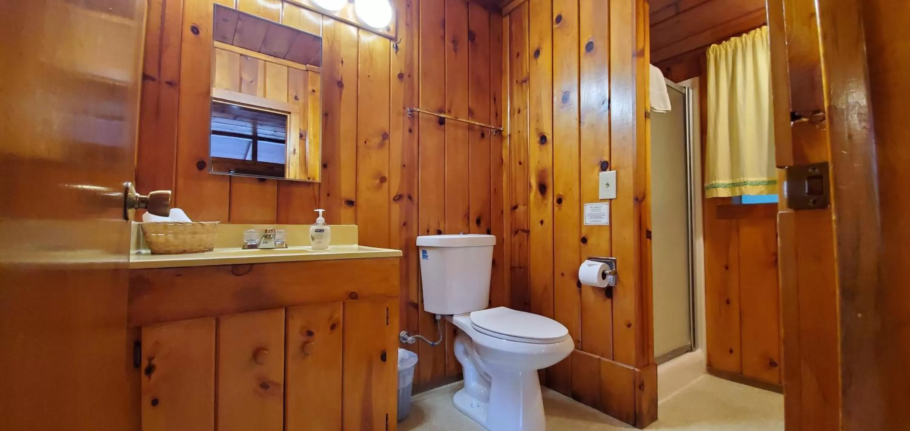 Toilet, Bathroom in Fern River Resort