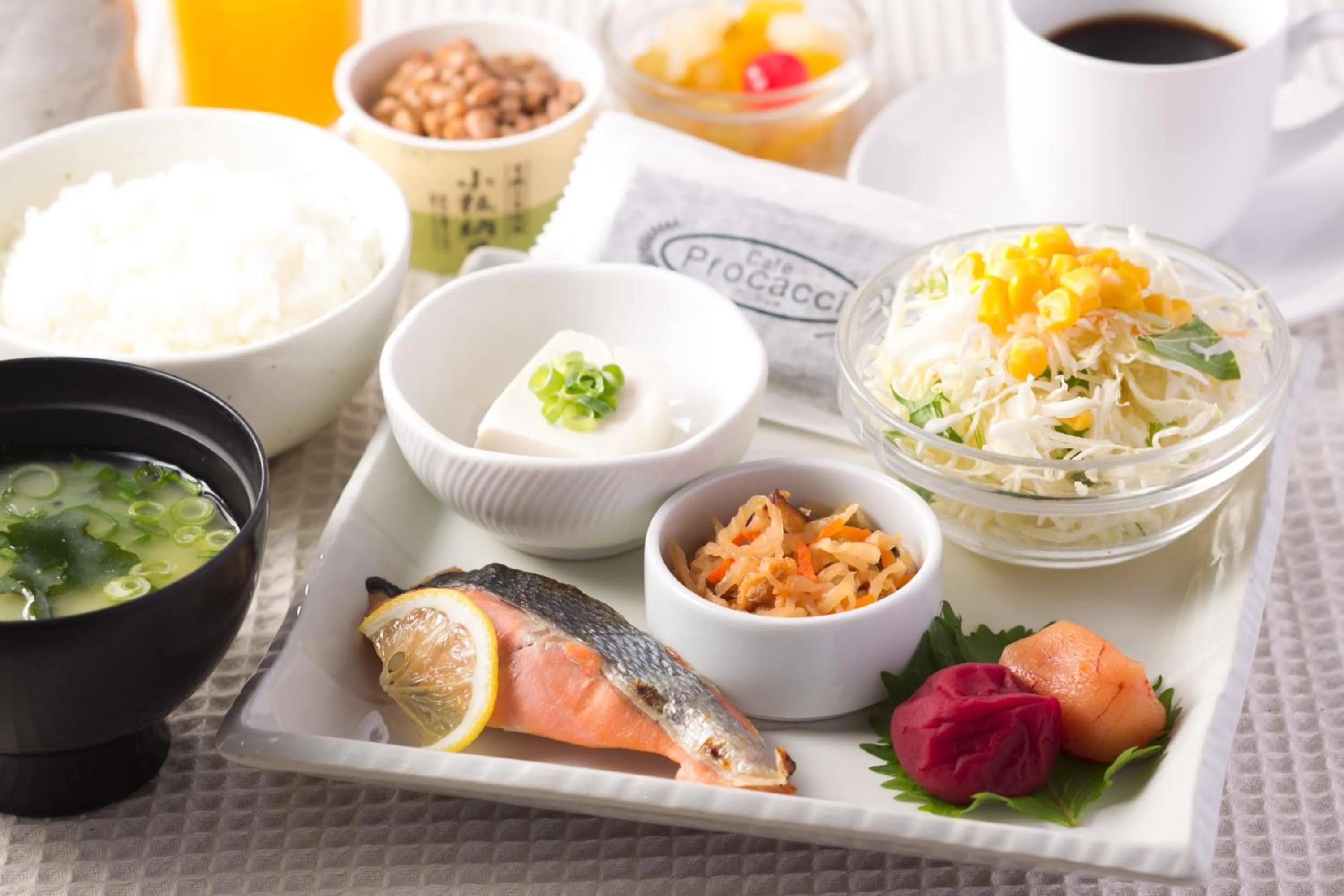 Food and drinks in Dukes Hotel Hakata