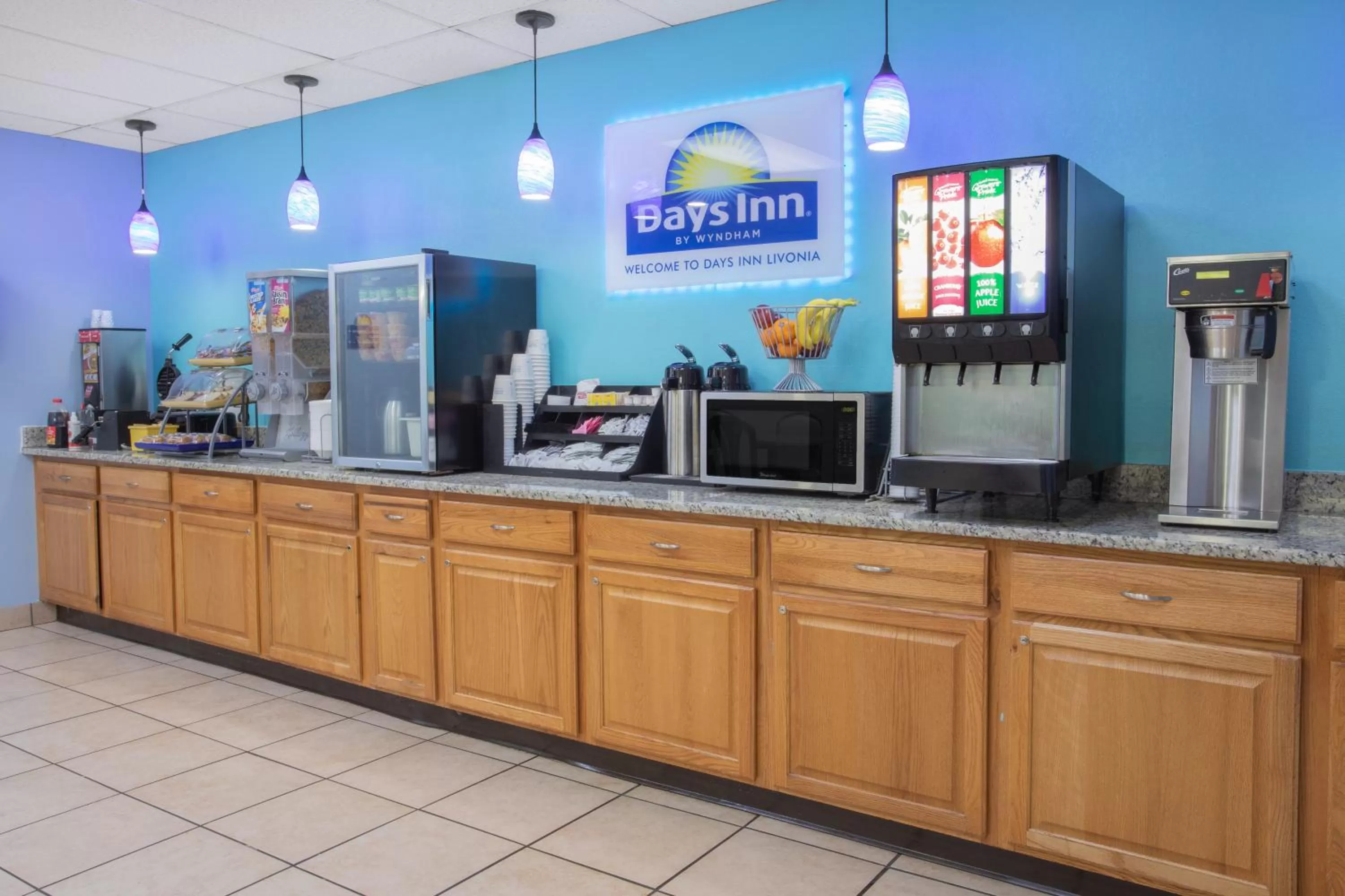 Coffee/tea facilities in Days Inn by Wyndham Livonia Canton Detroit