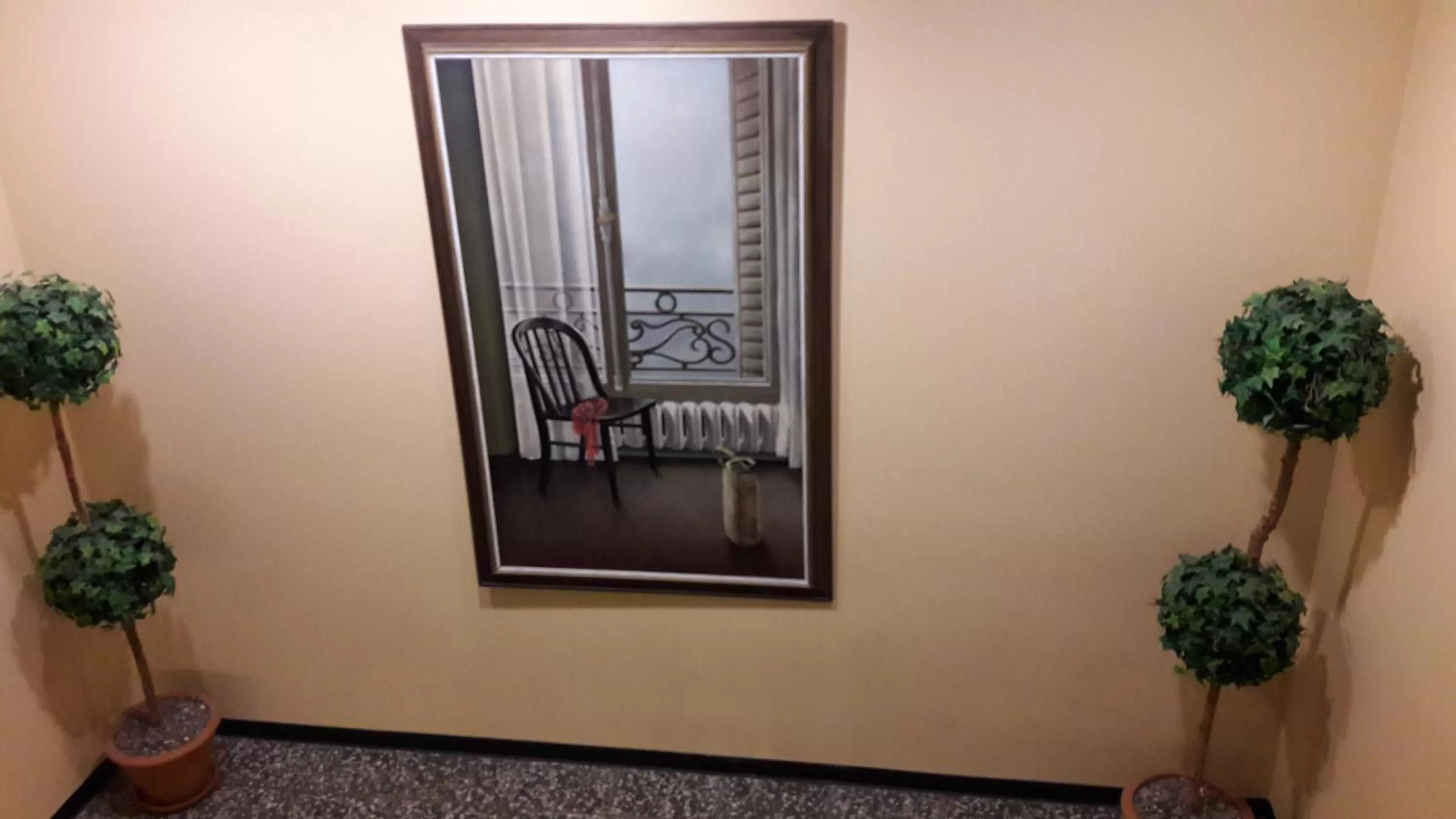 Decorative detail in Economy Hotel Savonia