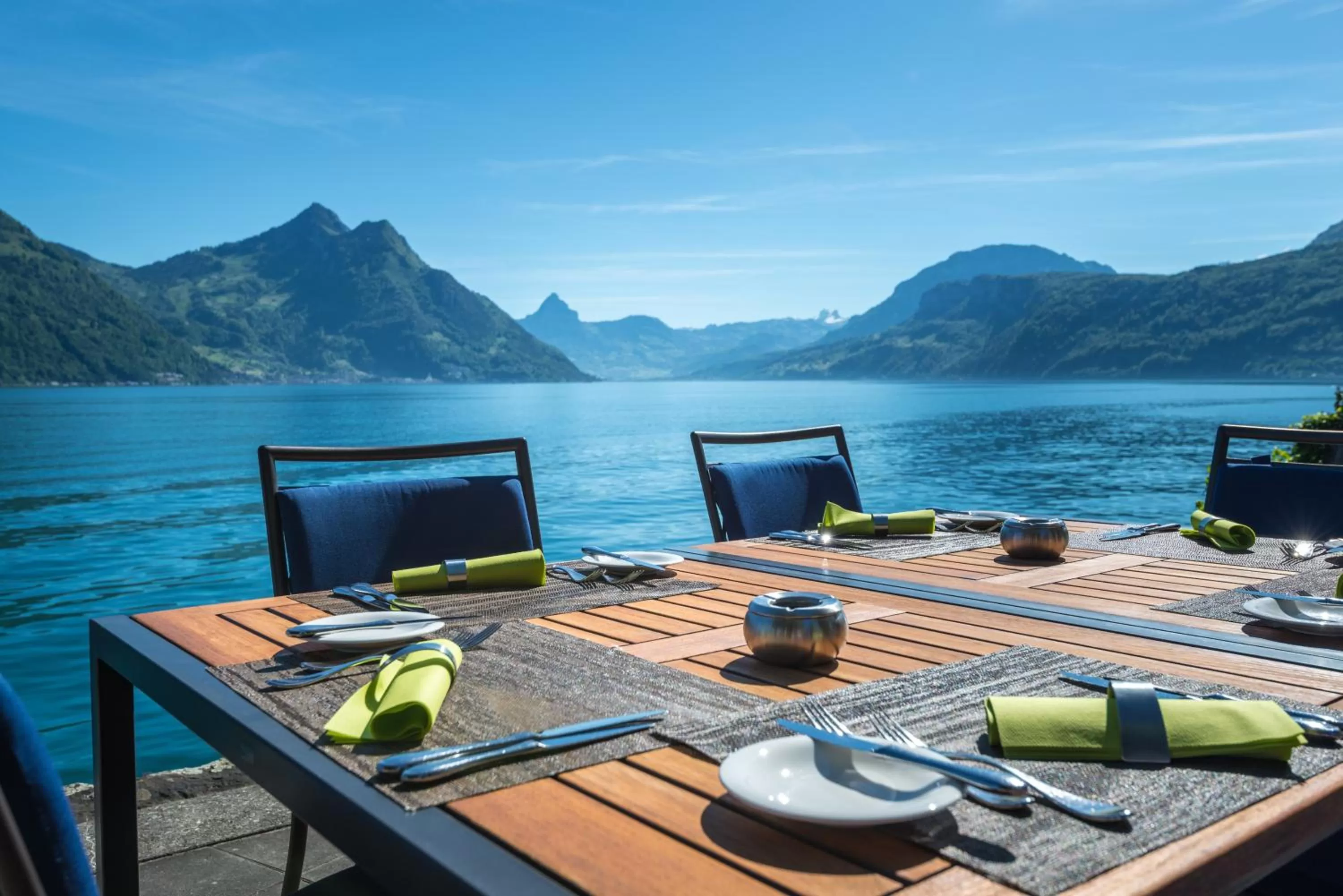 Restaurant/places to eat in Hotel Nidwaldnerhof direkt am See