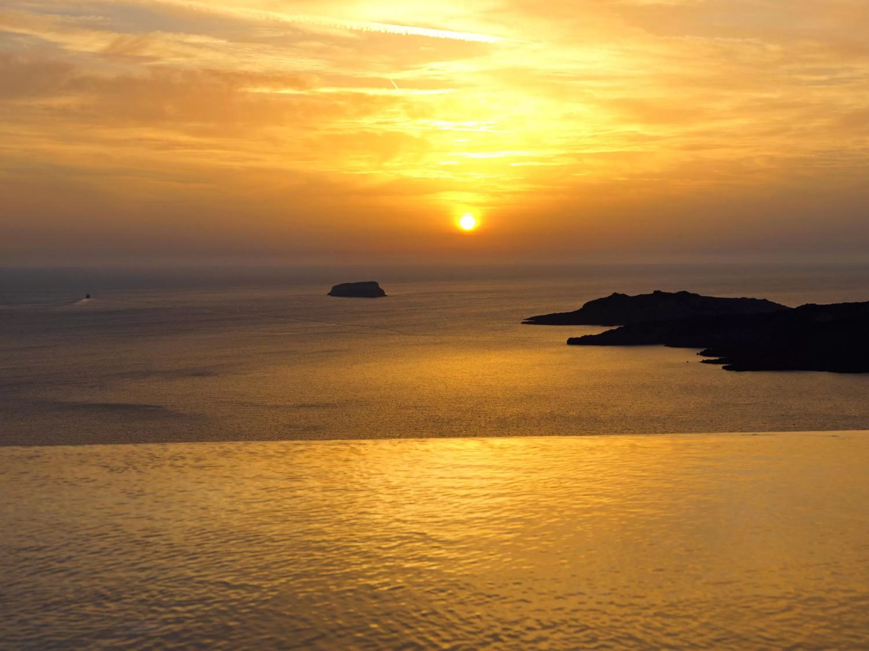 Lilium Hotel Santorini