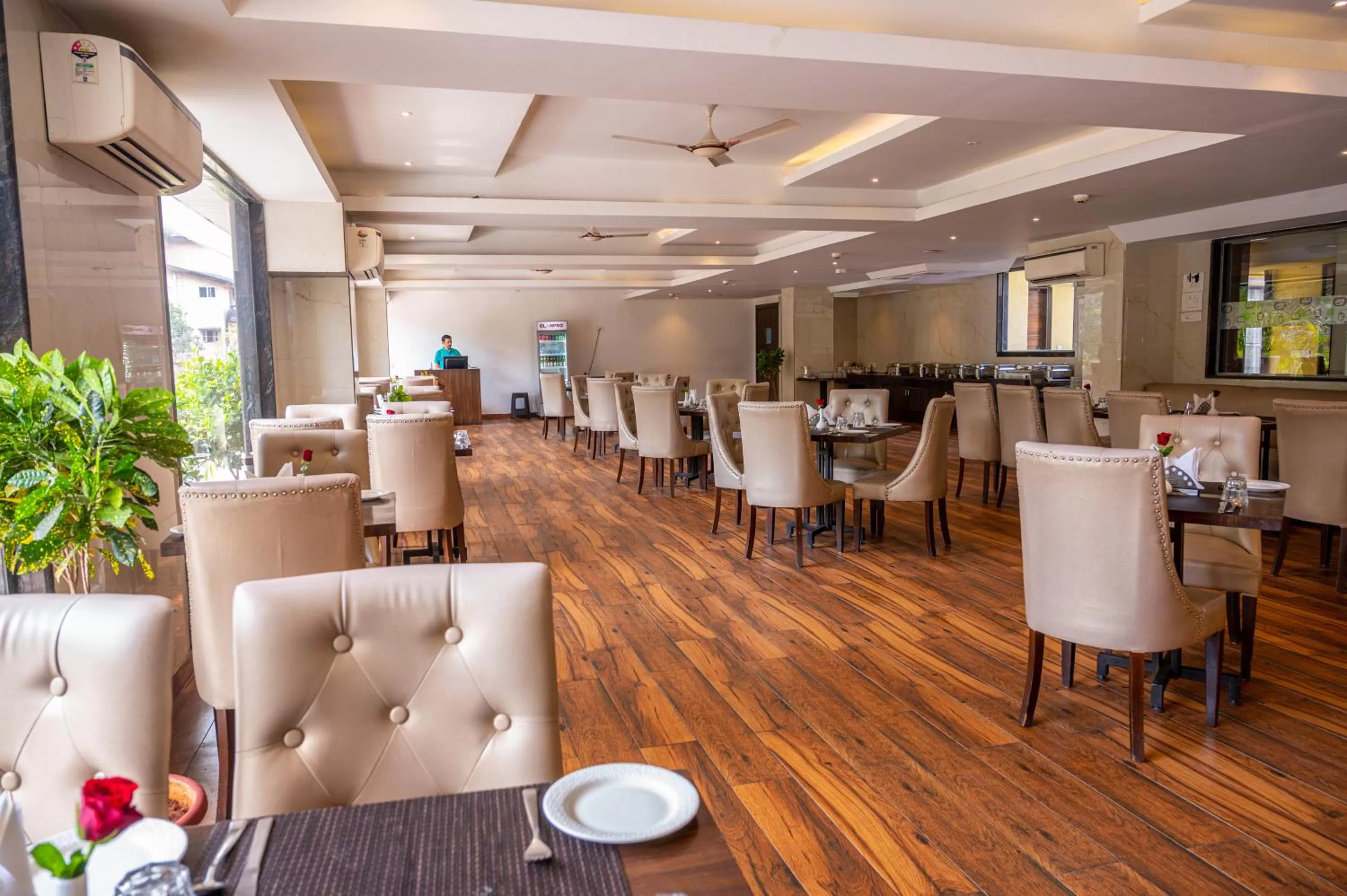 Restaurant/places to eat in BELLS BEACH RESORT , A Unit of Resort De Balneaire