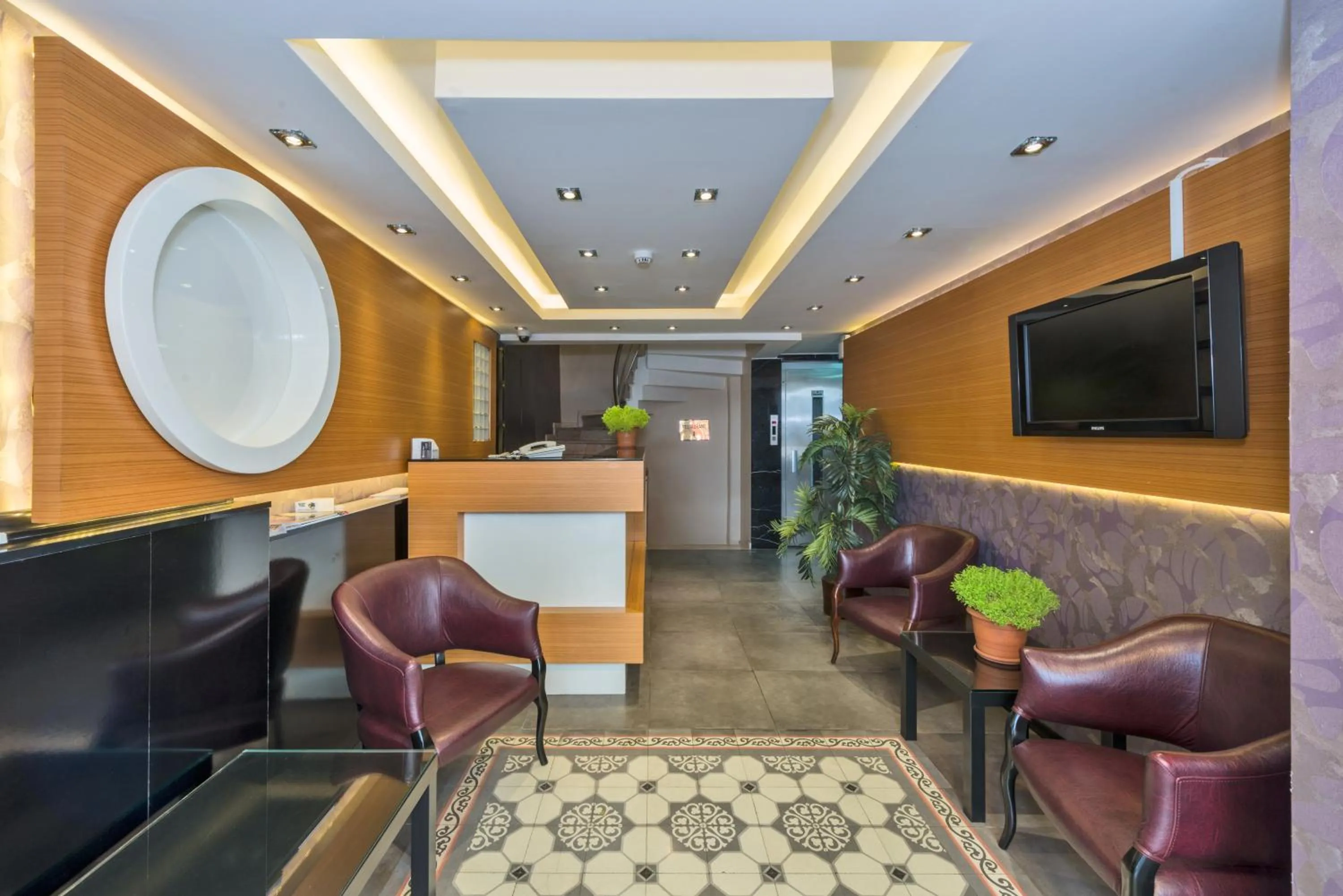 Lobby or reception in Erbazlar Hotel