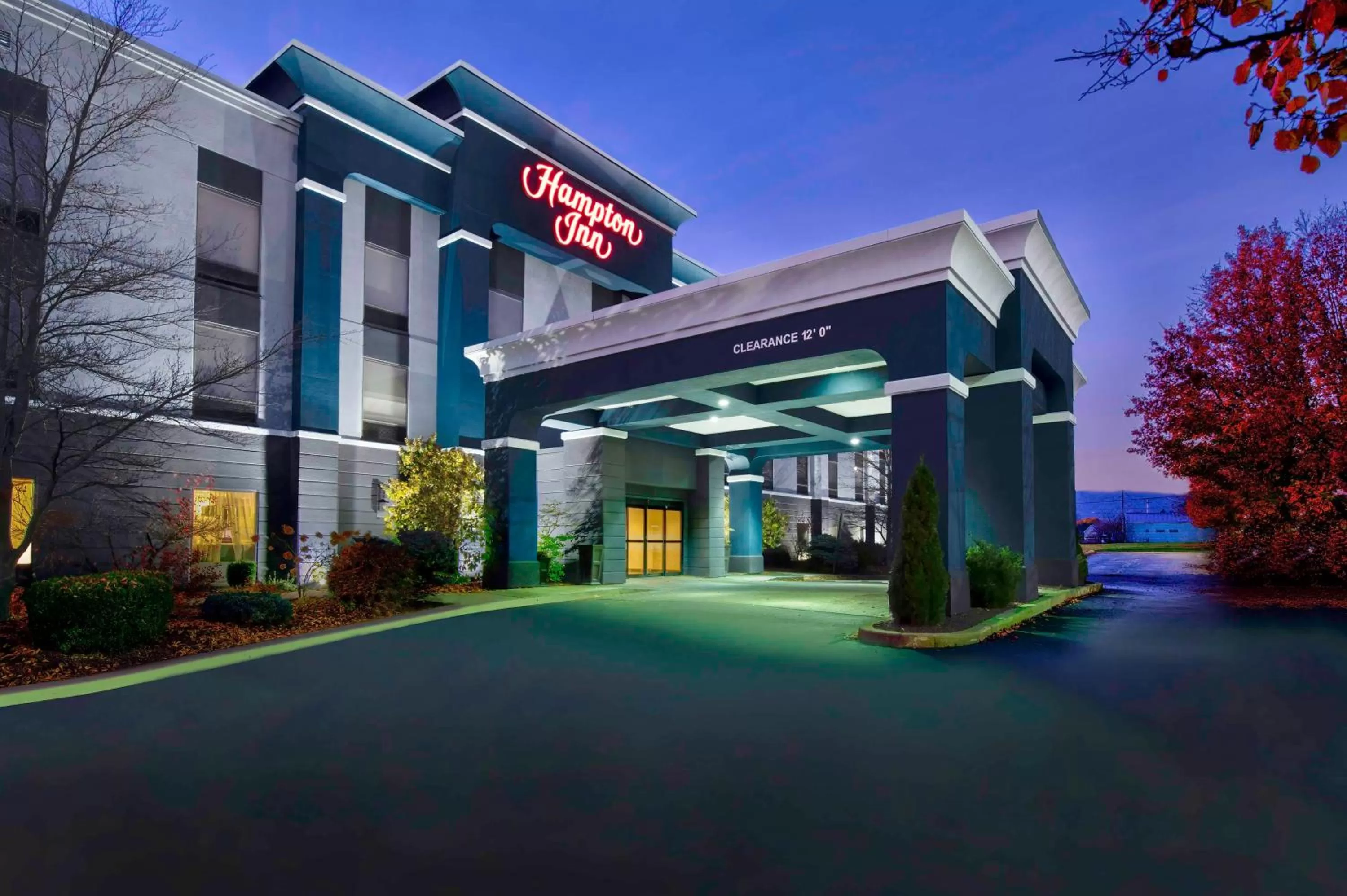 Property building in Hampton Inn Cortland