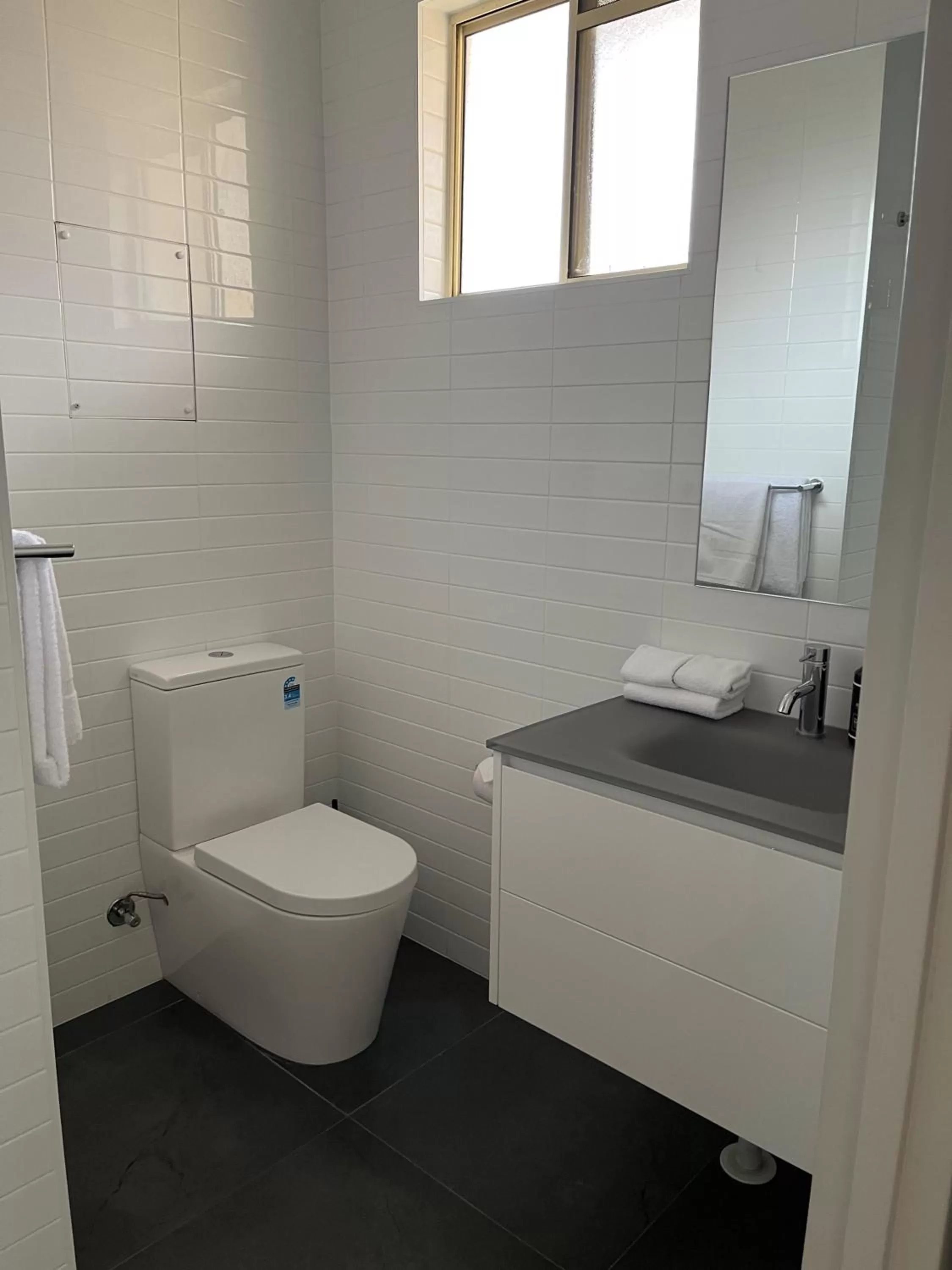 Toilet in Parklands Resort Mudgee