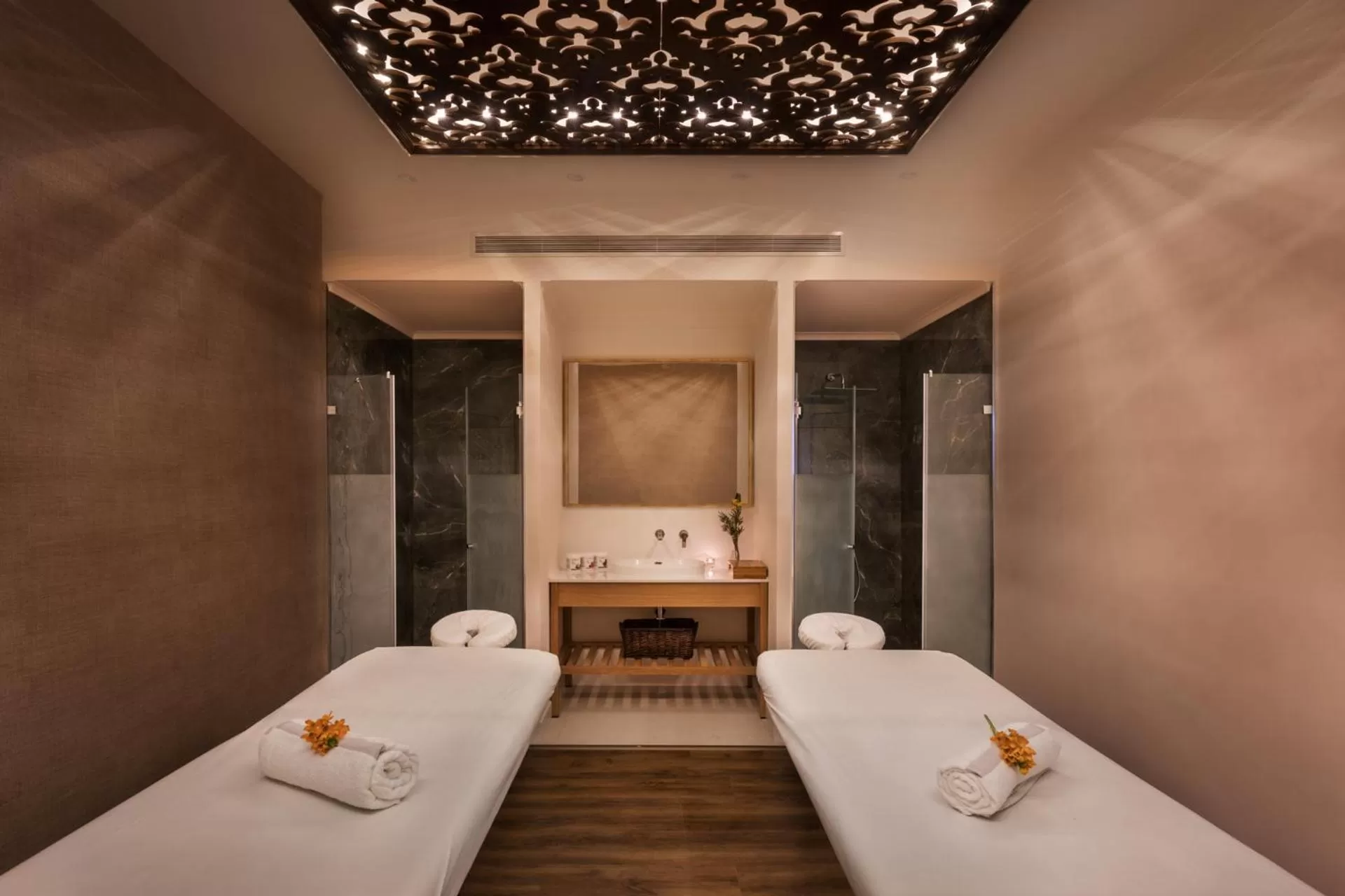 Massage, Bed in Herbert Samuel Bayit Bagalil Boutique