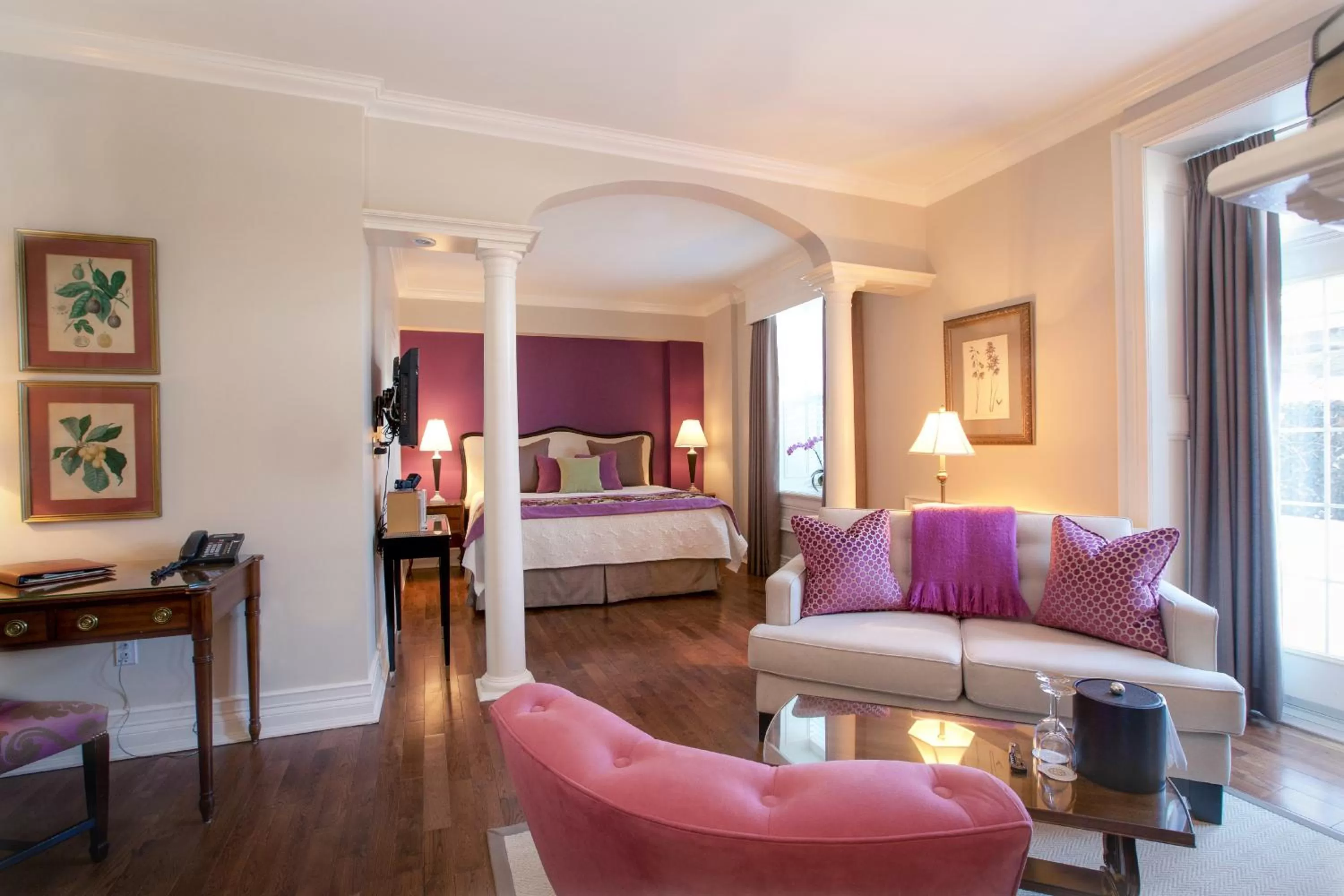 Bed in Inn On The Twenty