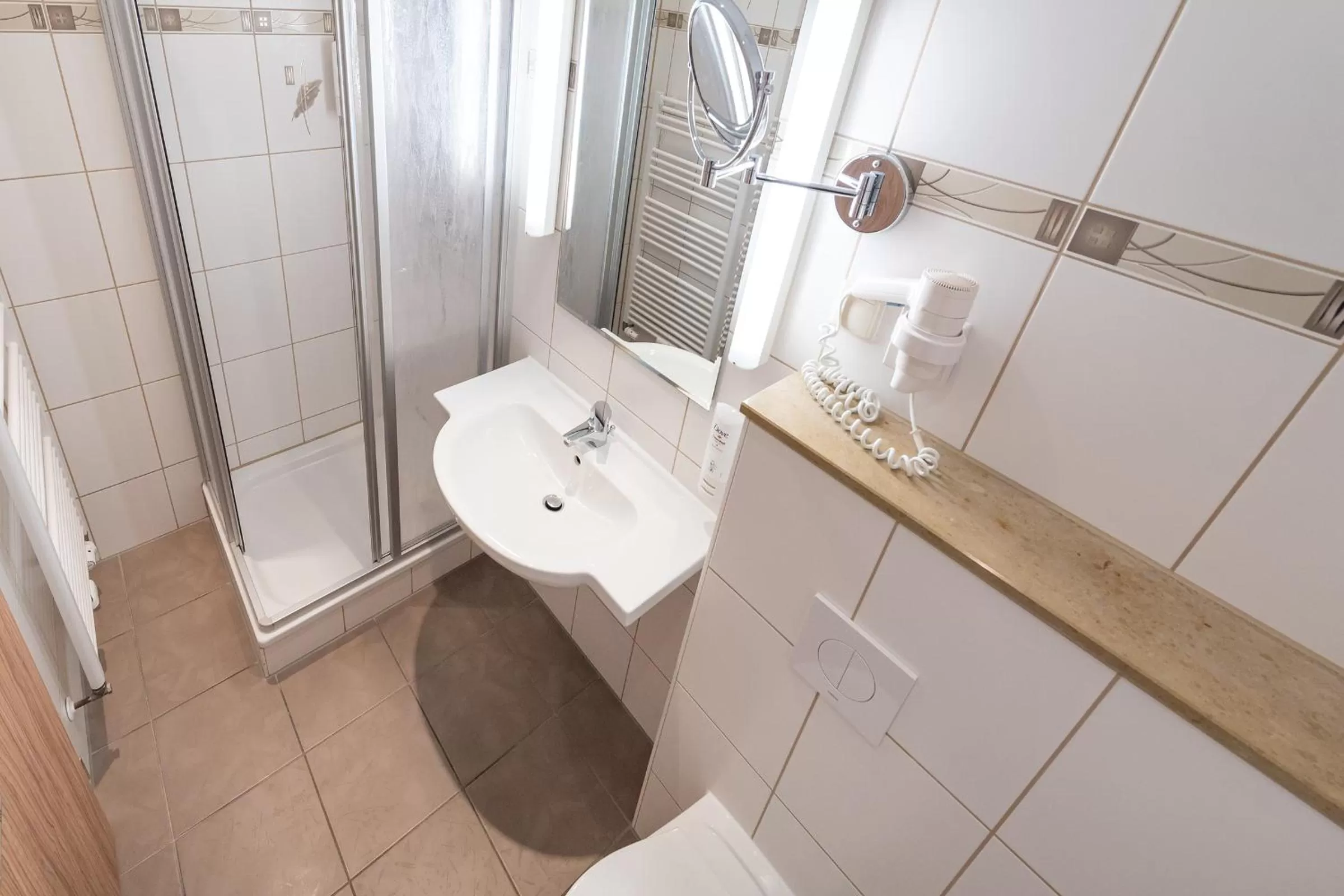 Bathroom in Strandhotel zur Promenade