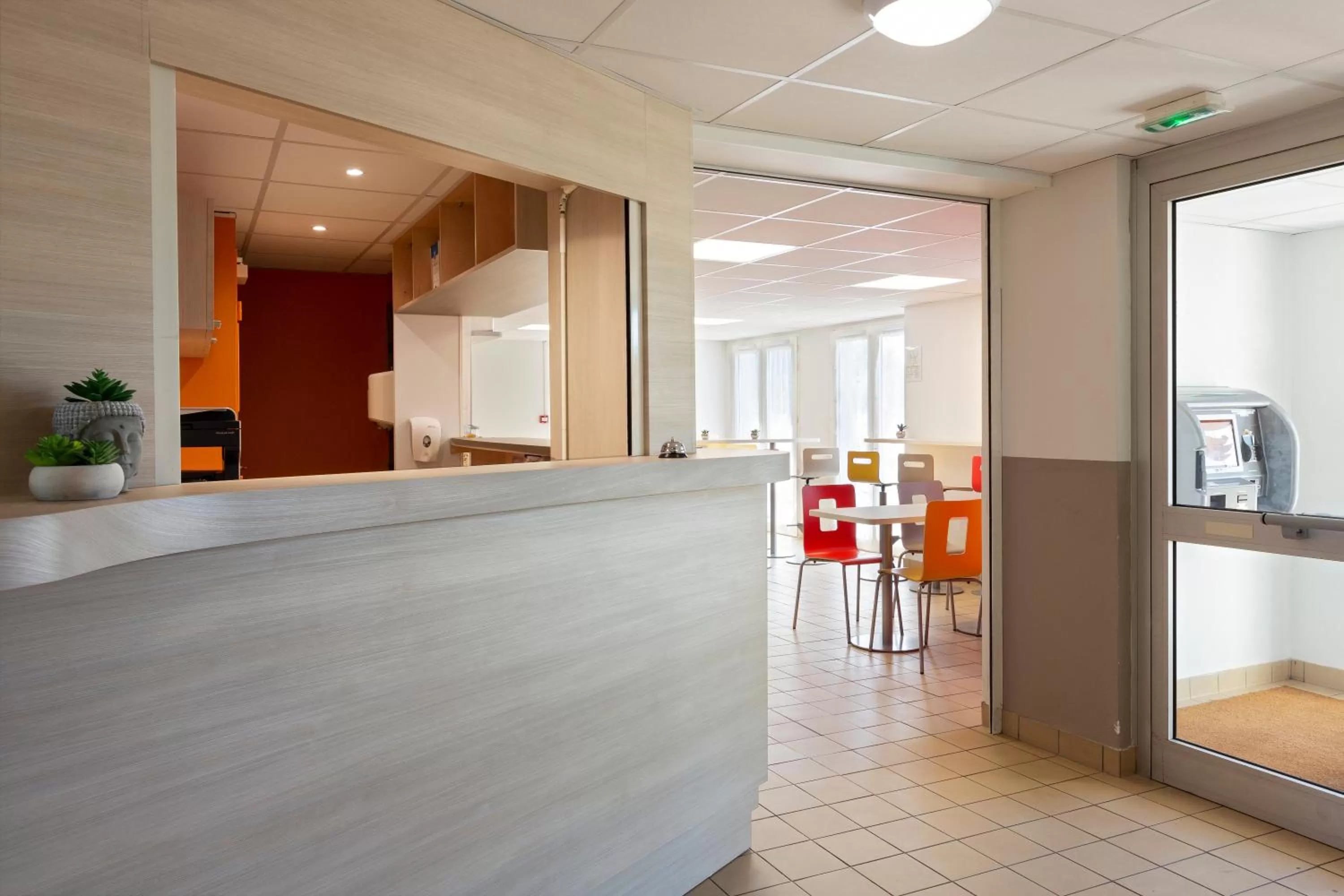 Lobby or reception in Premiere Classe Nantes Ouest - St Herblain