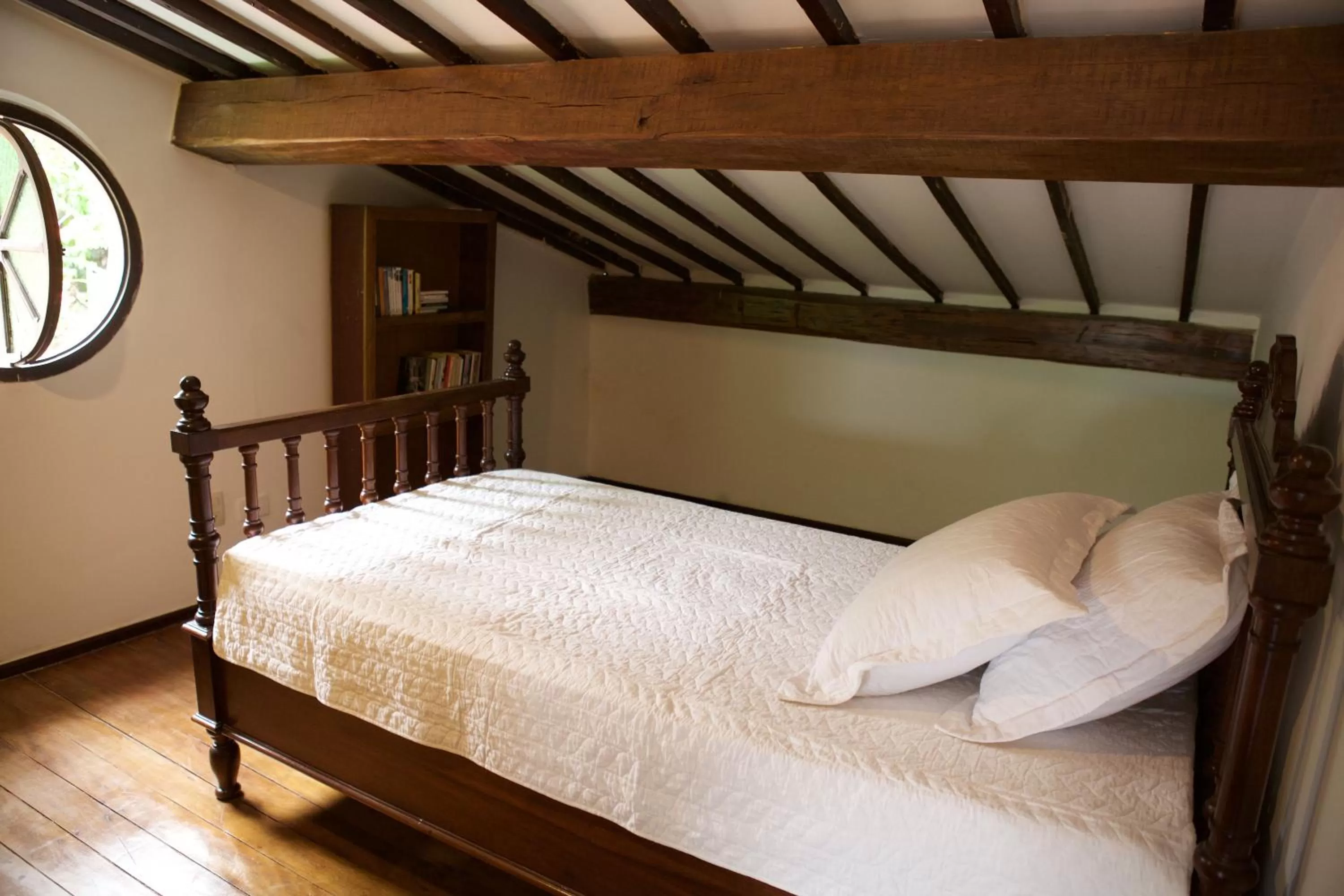 Photo of the whole room, Bed in Pousada Irradiante