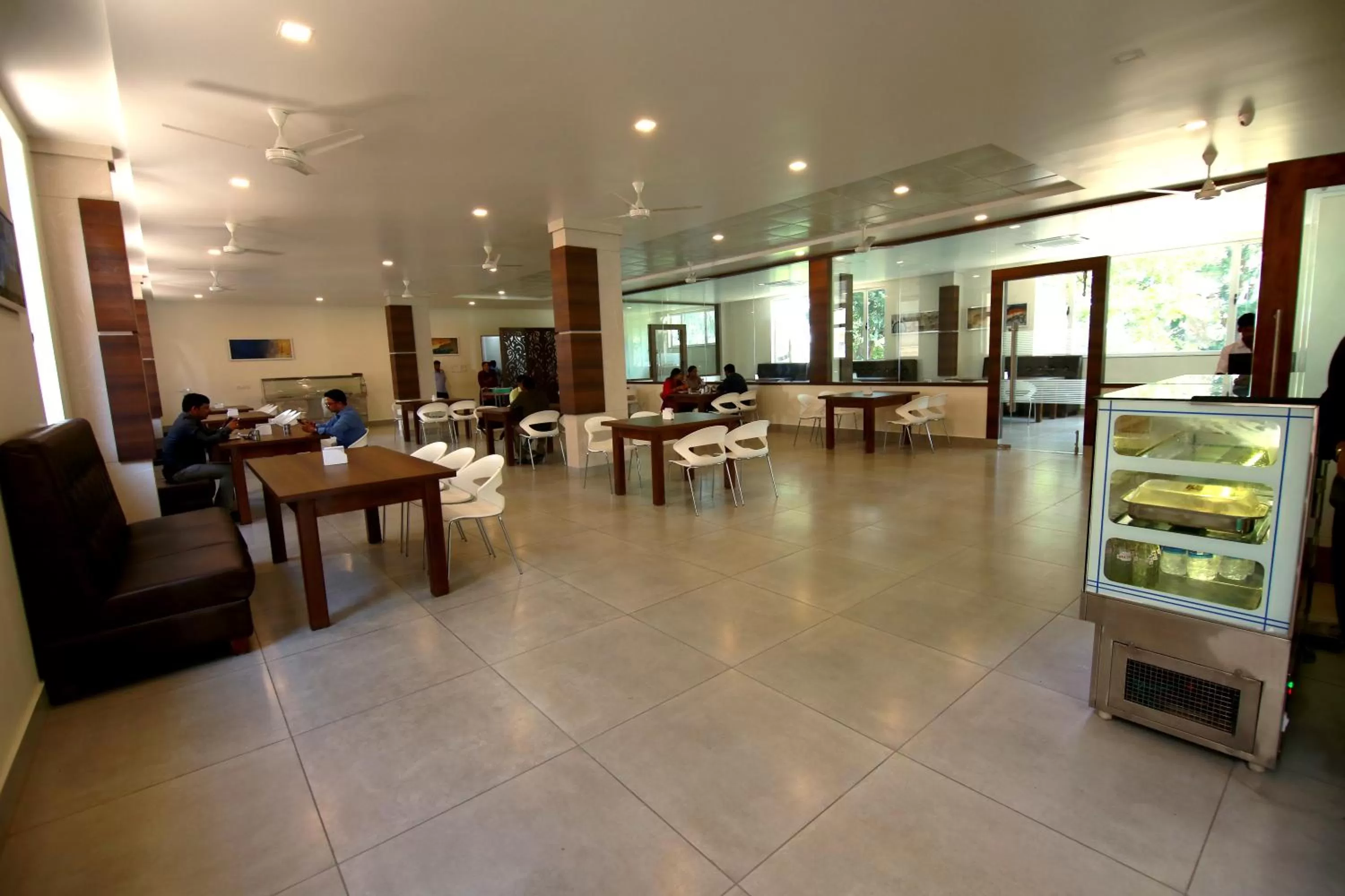 Restaurant/places to eat in Palguni Residency