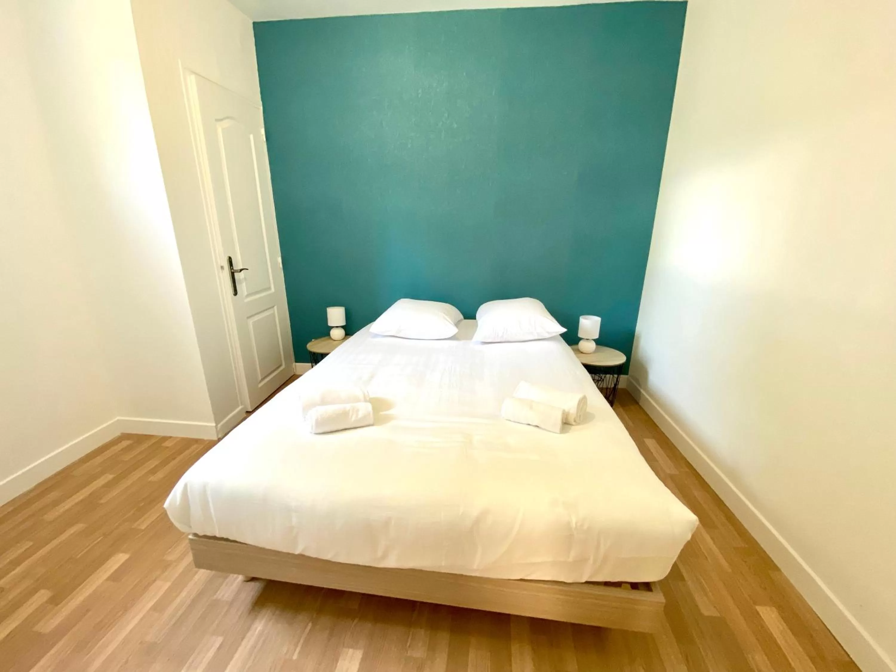 Bed in Bienvenue chez vous, Déplacement Pro