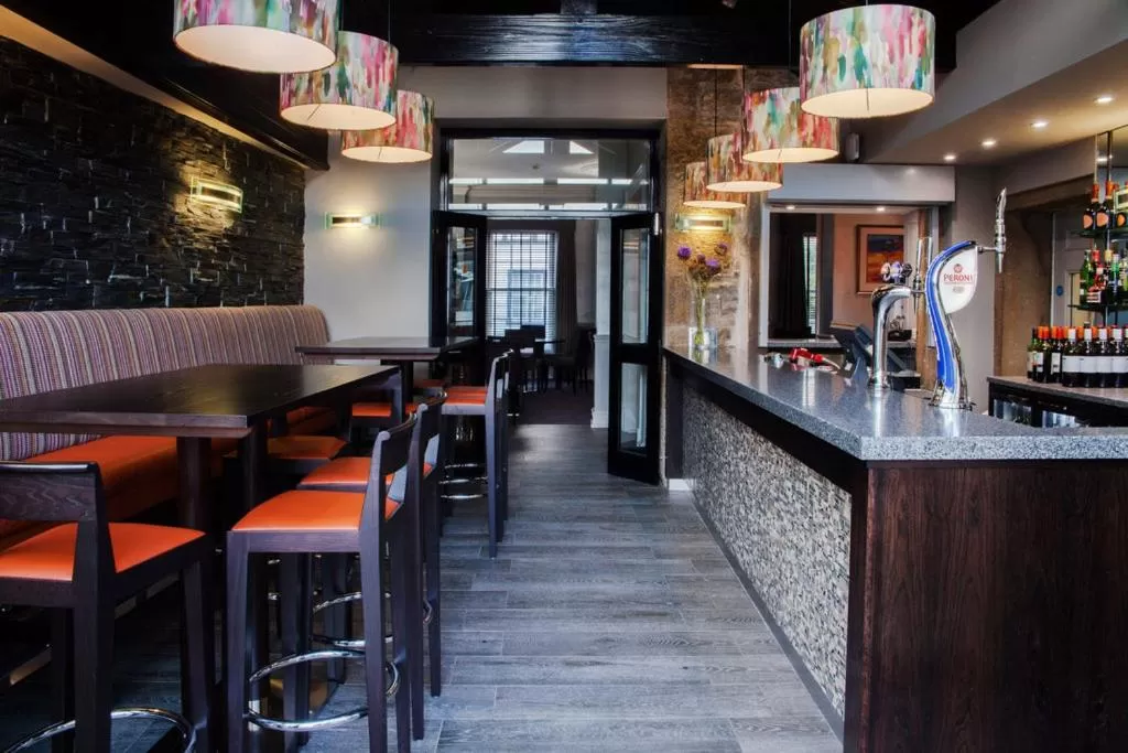 Restaurant/places to eat in Trout Hotel