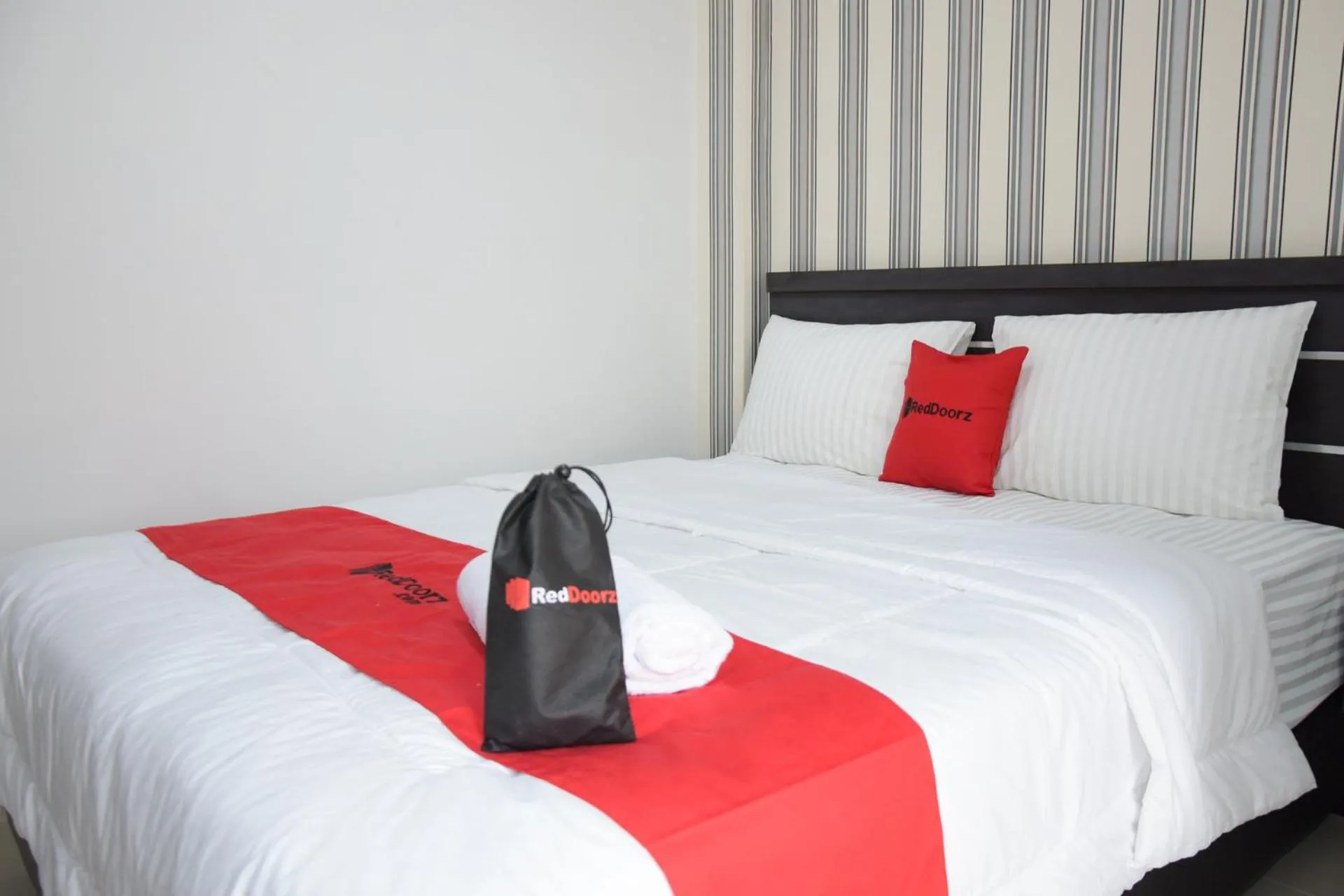 Bed in RedDoorz near UIN Sumatera Utara Medan