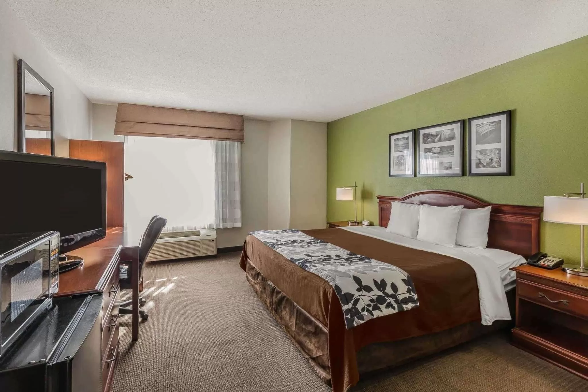 Photo of the whole room, Bed in Sleep Inn Gaffney at I-85